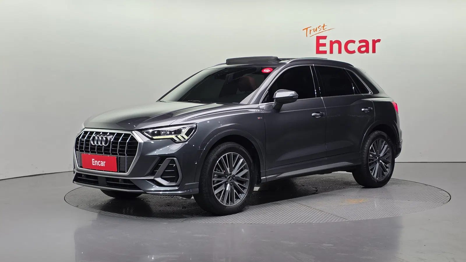 Audi Q3 (F3) 35 TDI Quattro Premium 2022 — photo 1 sur 31
