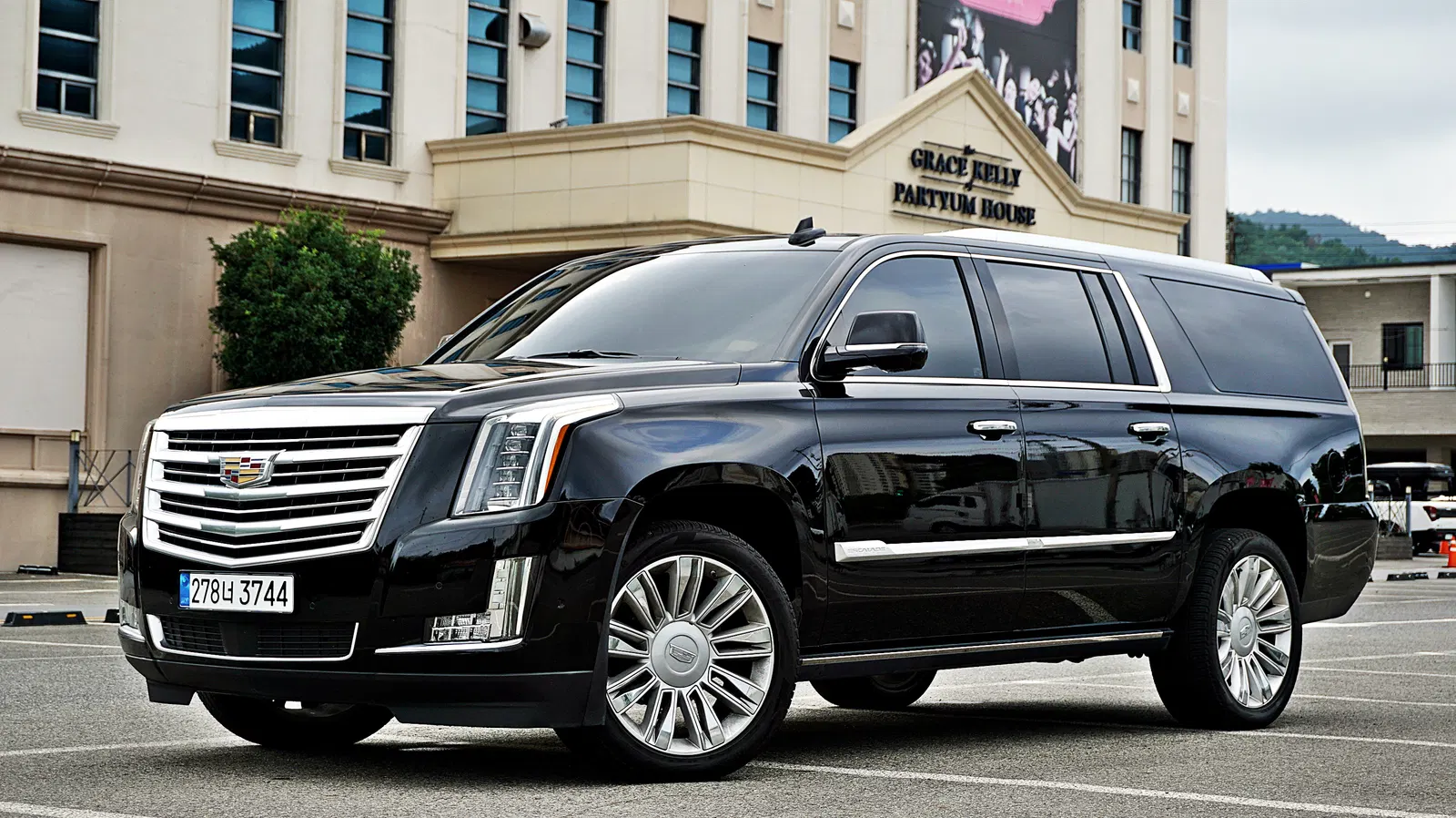 Cadillac Escalade 6.2 ESV 2019 — photo 1 sur 26