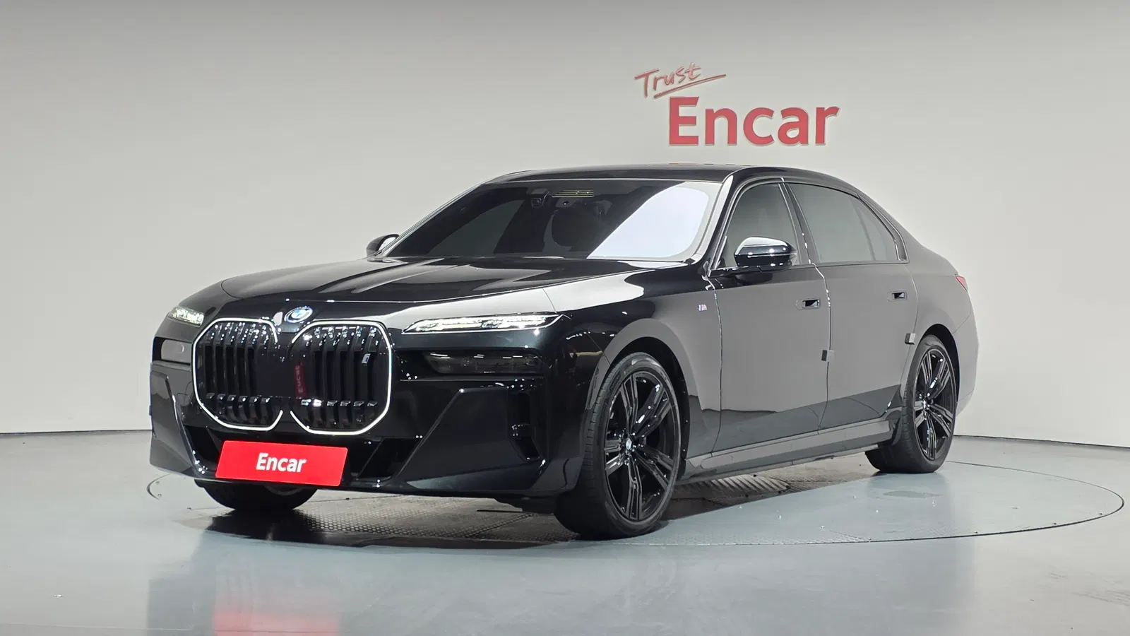 BMW i7 (G70) xDrive 60 M Sport 2024 — photo 1 sur 32