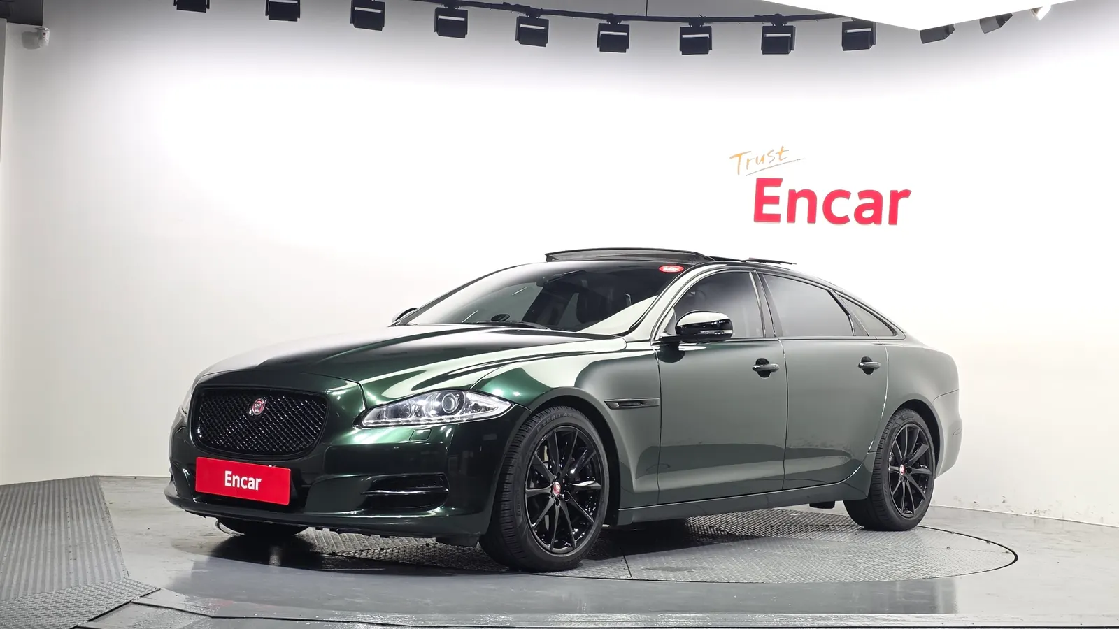Jaguar All New XJ 3.0D Premium Luxury SWB 2014 — photo 1 sur 20