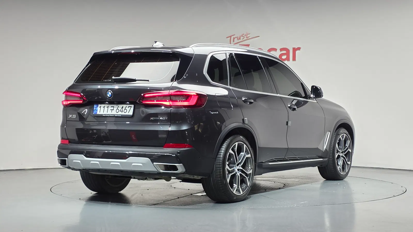 BMW X5 (G05) xDrive 40i xLine 2023 — photo 1 sur 33