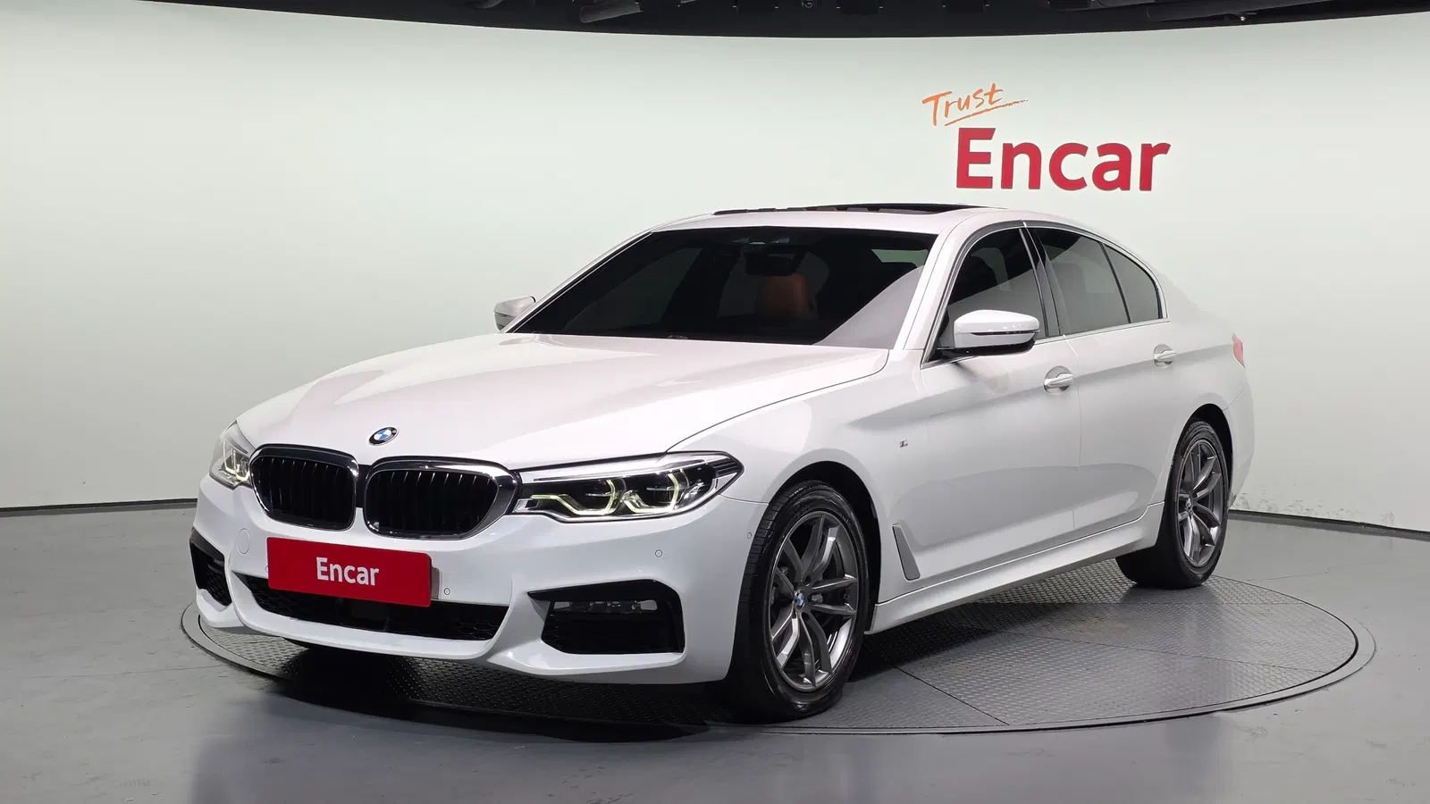 BMW Série 5 (G30) 520d xDrive M Sport 2018 — photo 1 sur 20