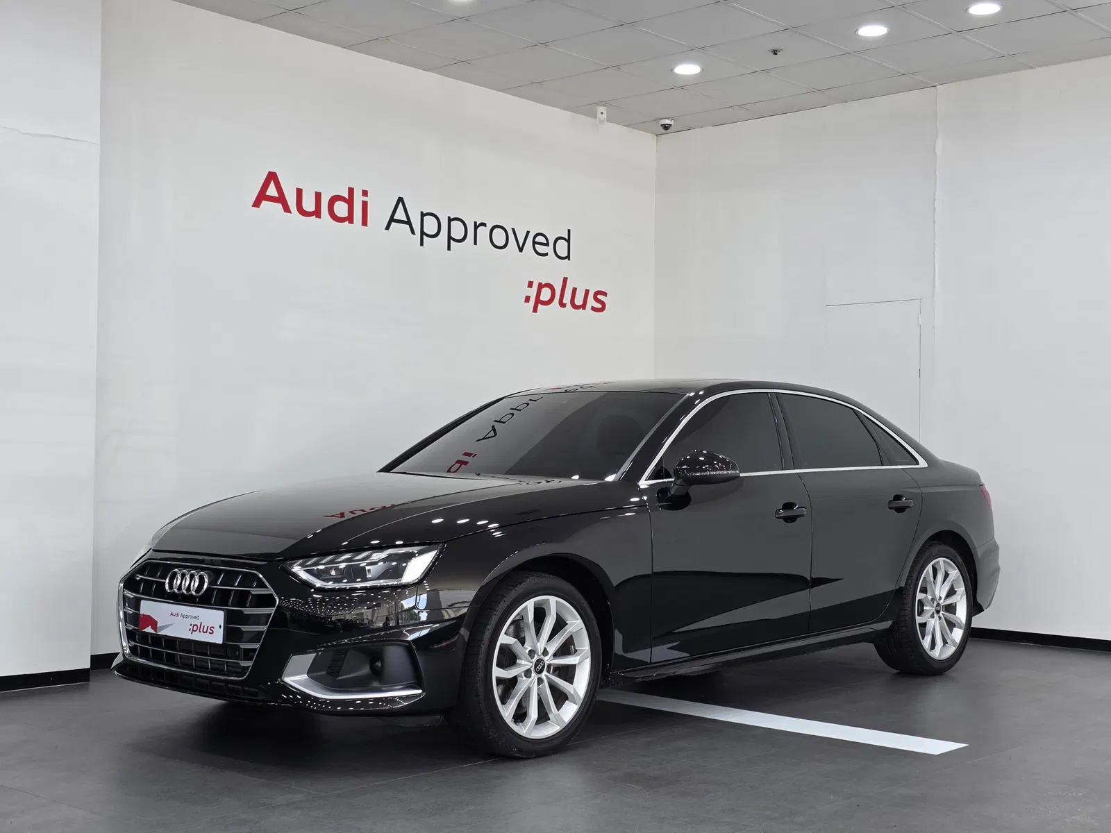 Audi A4 (B9) 40 TFSI 2023 — photo 1 sur 26