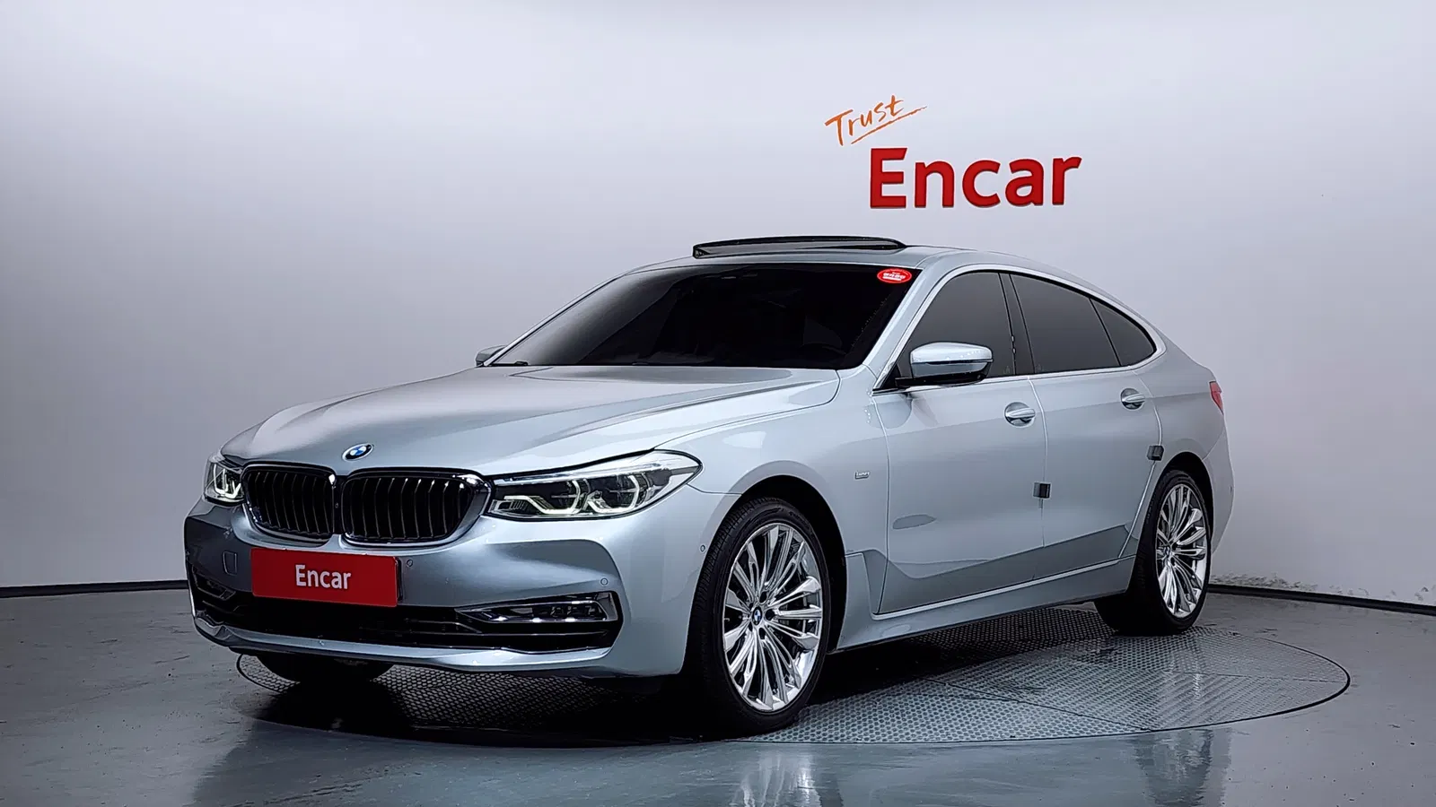BMW Série 6 GT (G32) 640i xDrive Luxury 2018 — photo 1 sur 26