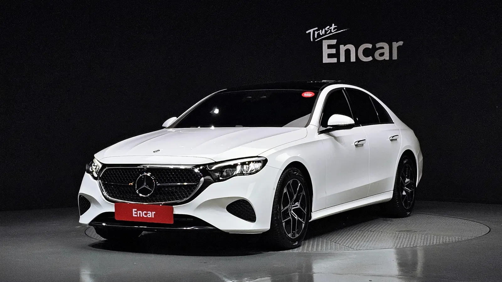 Mercedes-Benz Classe E E200 Avantgarde (W214) 2026 — photo 1 sur 30