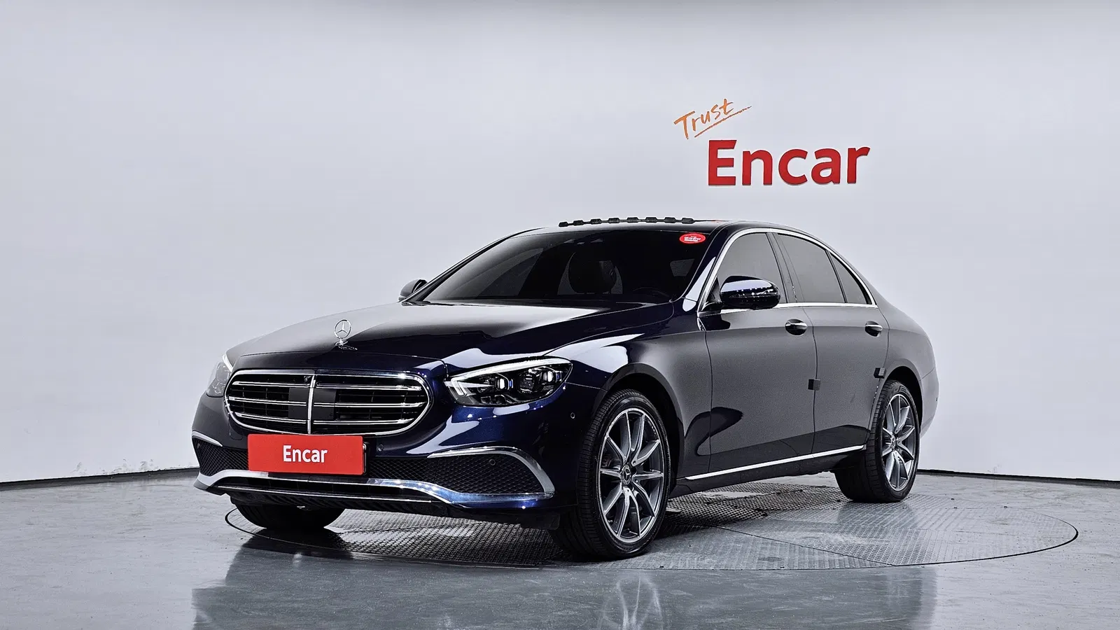 Mercedes-Benz Classe E E300e 4MATIC Exclusive (W213) 2022 — photo 1 sur 34