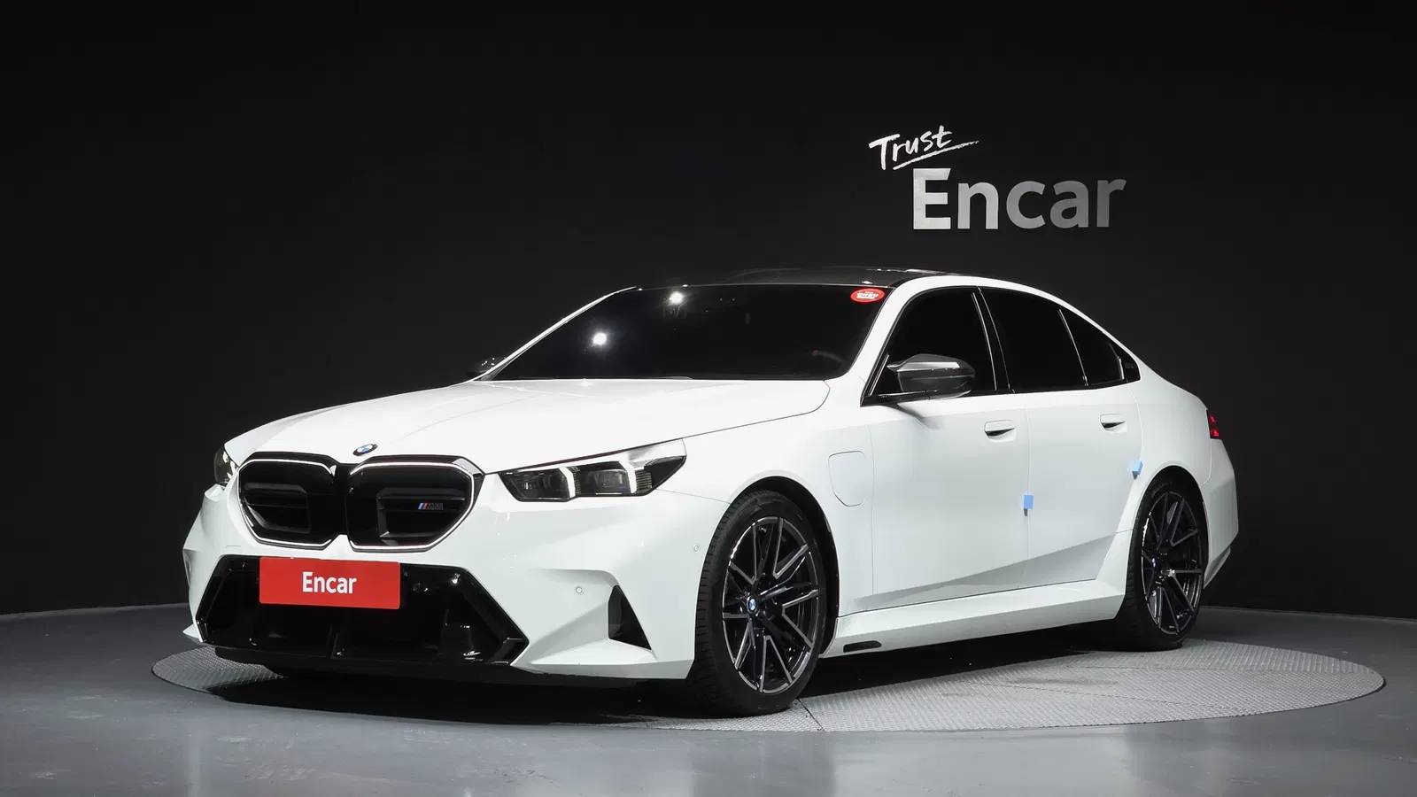 BMW M5 (G90) M5 Sedan 2025 — photo 1 sur 33