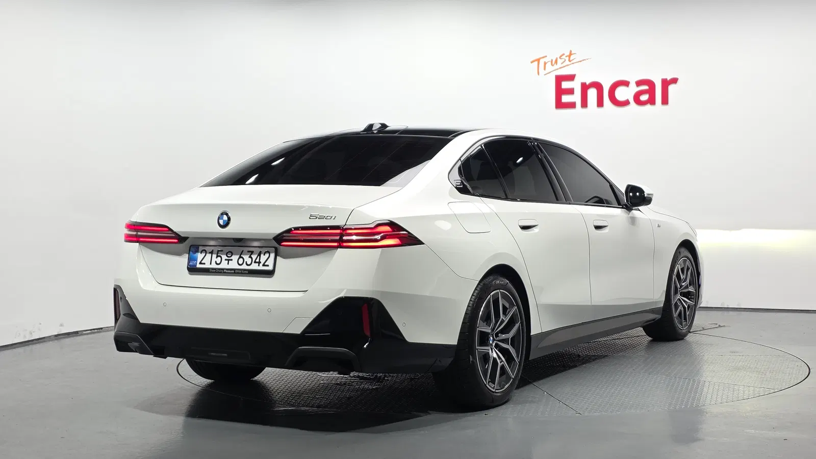 BMW Série 5 (G60) 520i M Sport 2025 — photo 1 sur 30