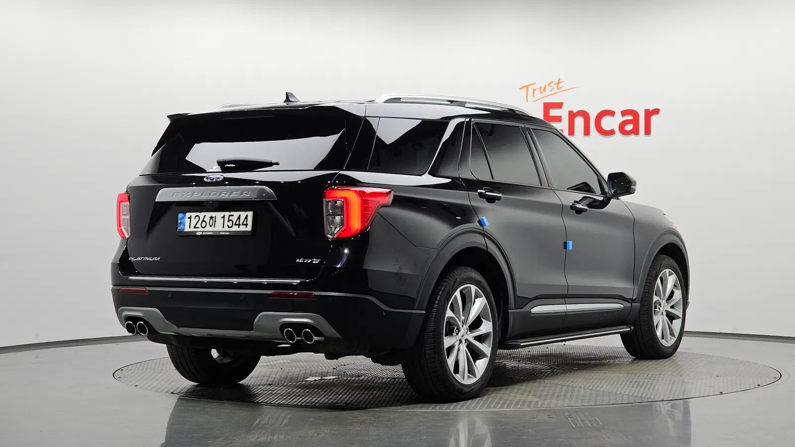Ford Explorer 6e génération 3.0 Platinum 4WD 2021 — photo 1 sur 37