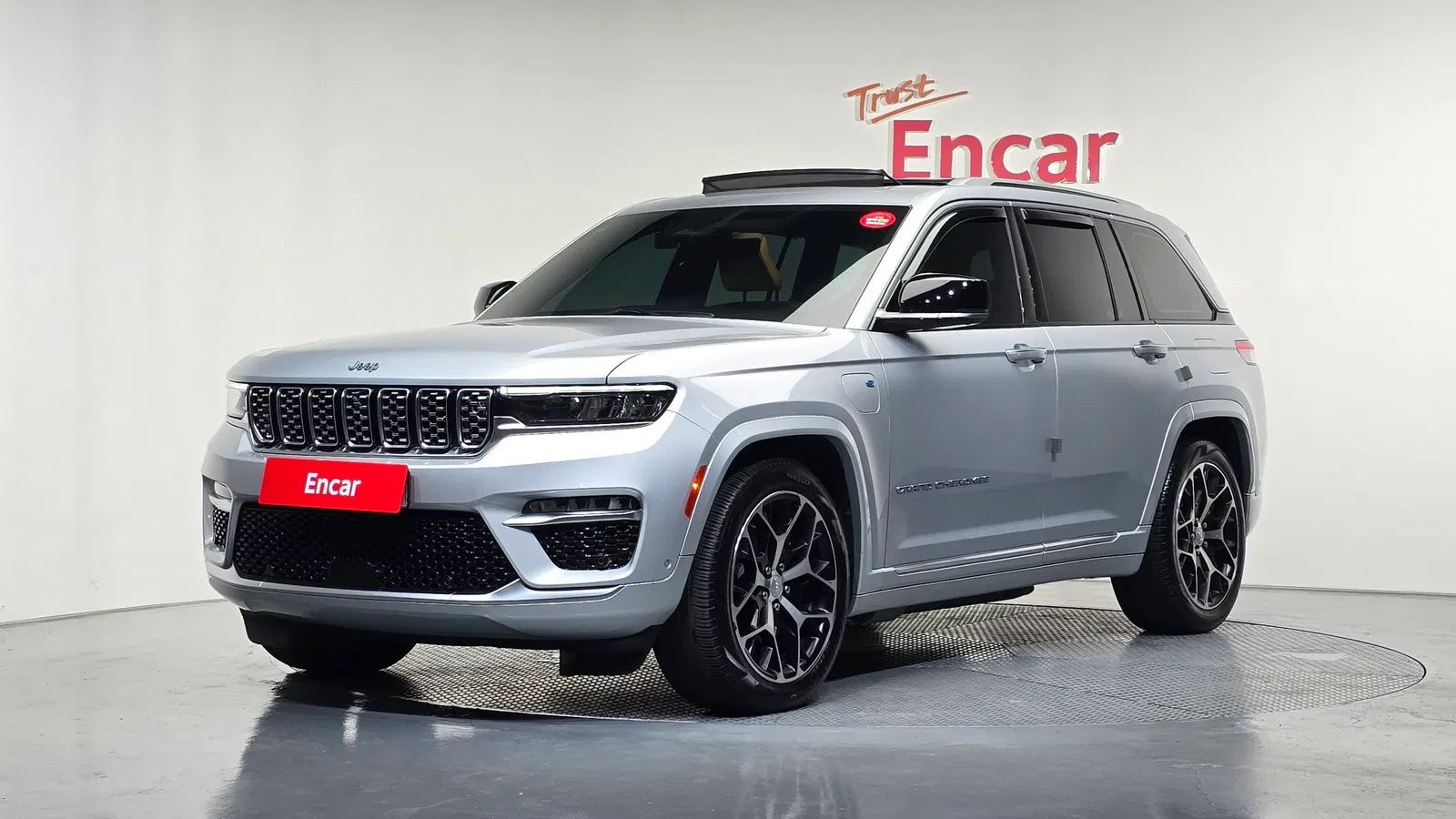 Jeep Grand Cherokee(WL) 4xe Summit Reserve 2023 — photo 1 sur 33