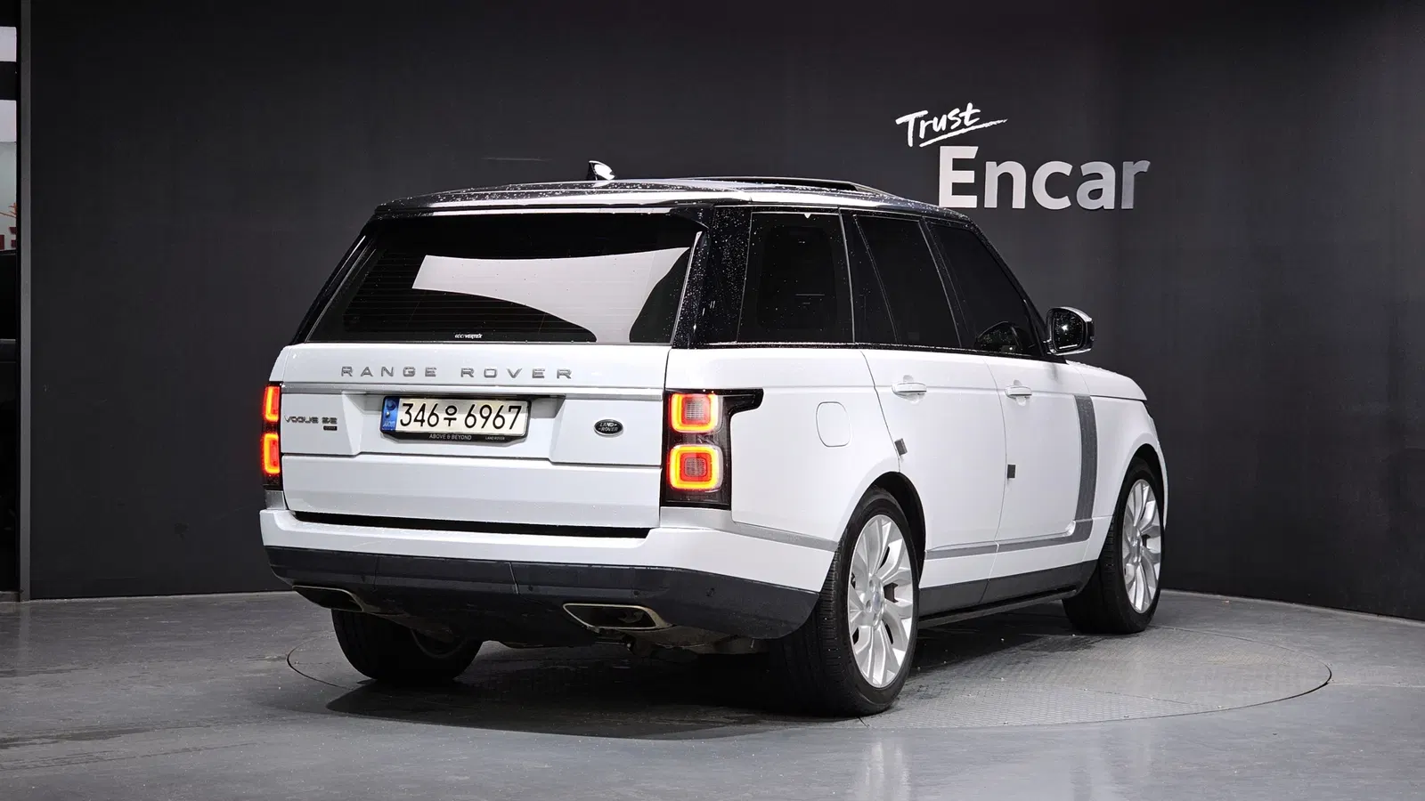 Land Rover Range Rover 4e génération D350 Vogue SE Diesel 2021 — photo 1 sur 37