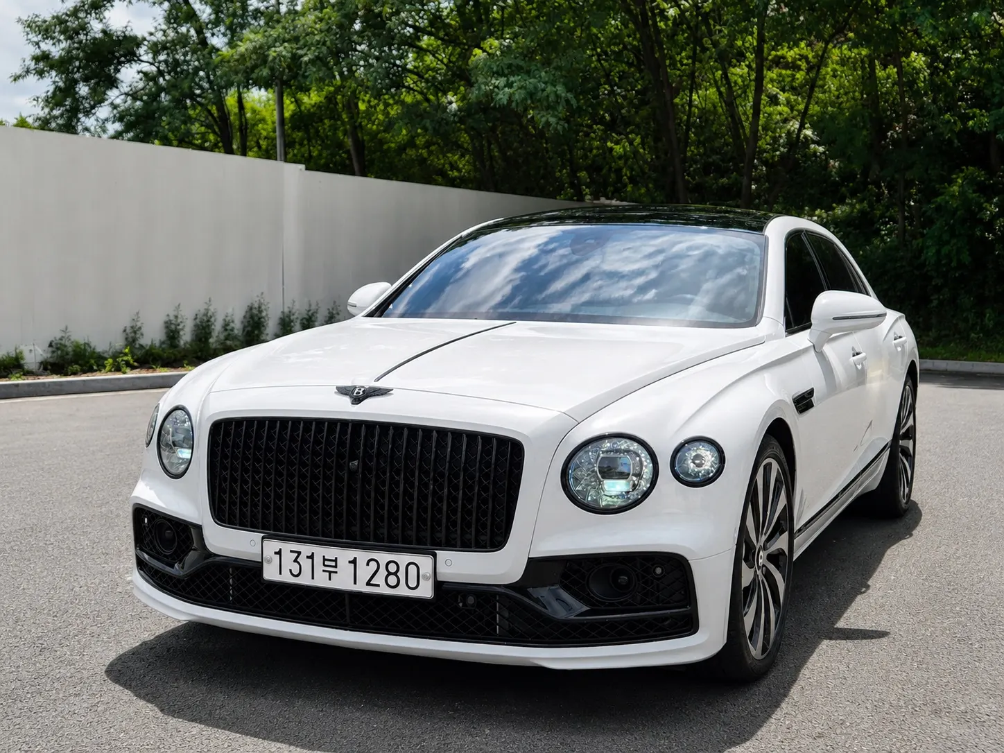 Bentley Flying Spur 3e génération 4.0 2022 — photo 1 sur 26