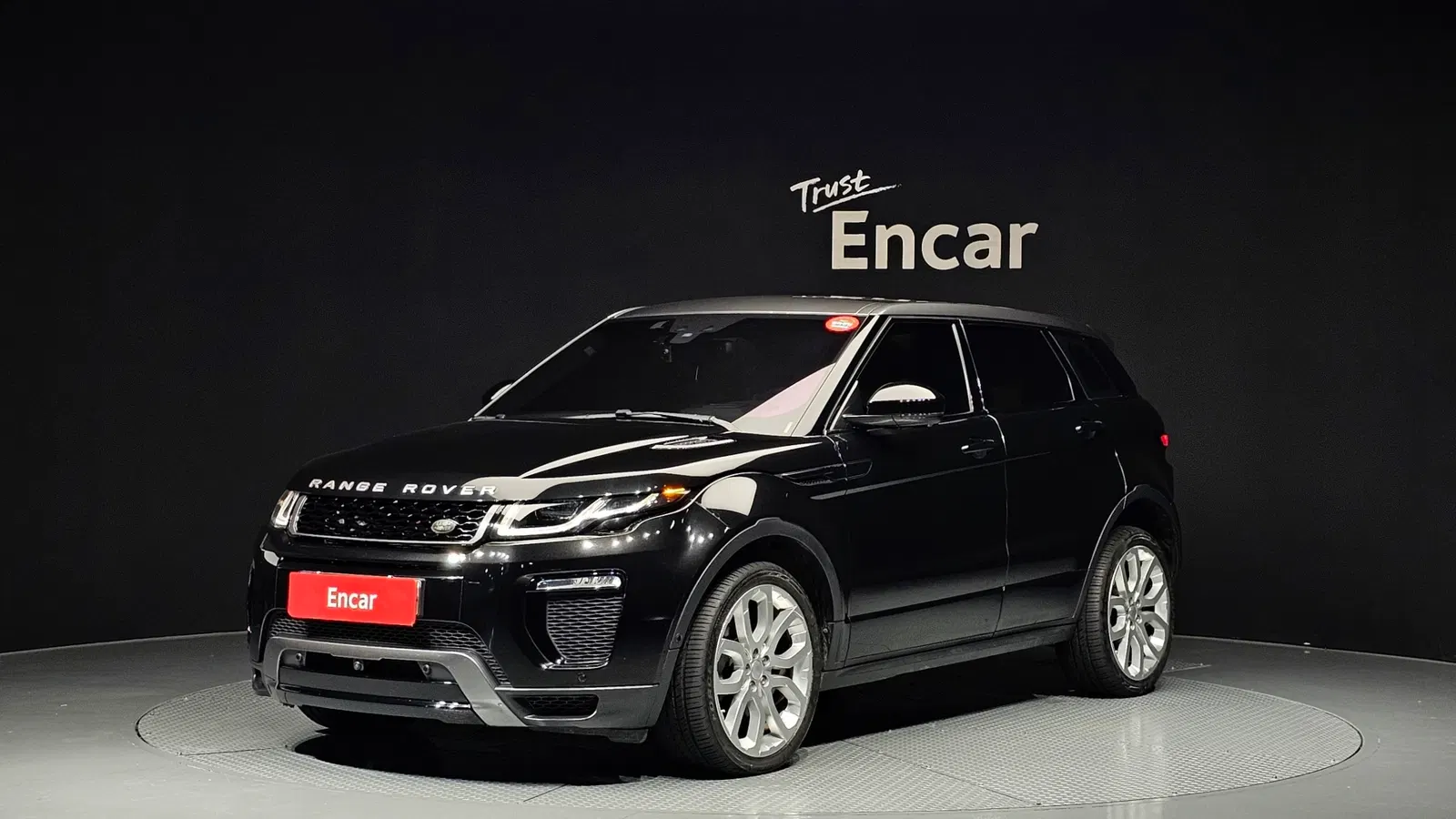 Land Rover Range Rover Evoque 2.0 TD4 HSE Dynamic 2018 — photo 1 sur 38