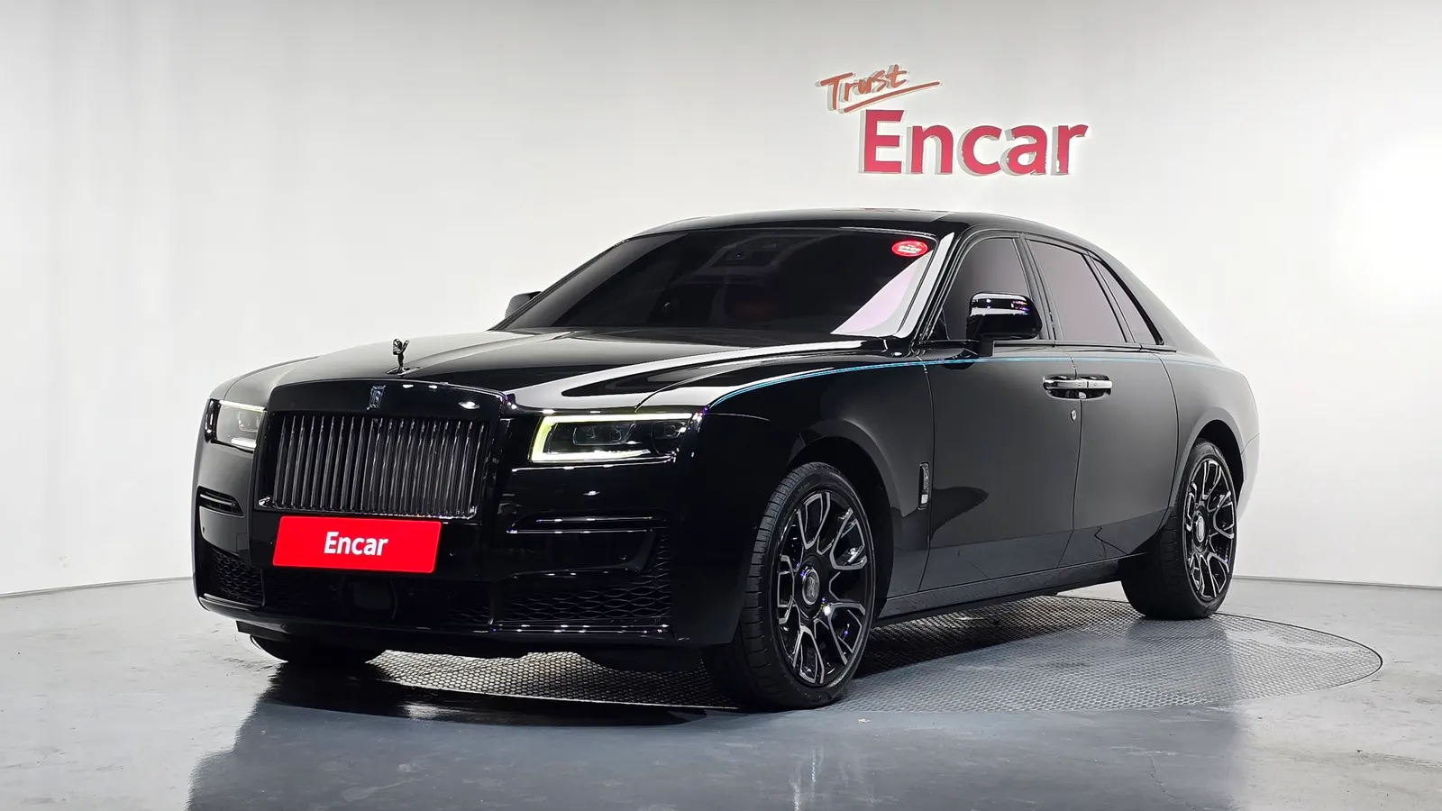 Rolls-Royce Ghost 2e génération 6.7 V12 Black Badge 2023 — photo 1 sur 26