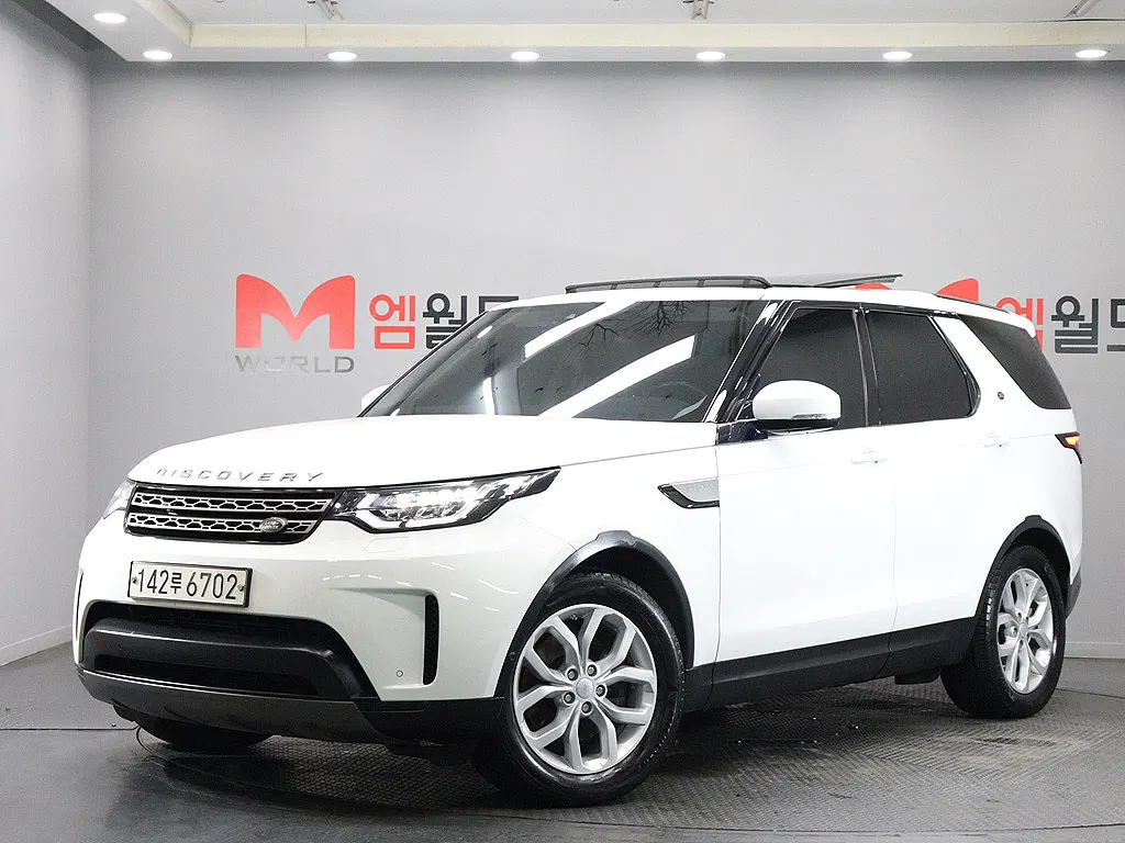 Land Rover Discovery 5 2.0 SD4 SE 2019 — photo 1 sur 26