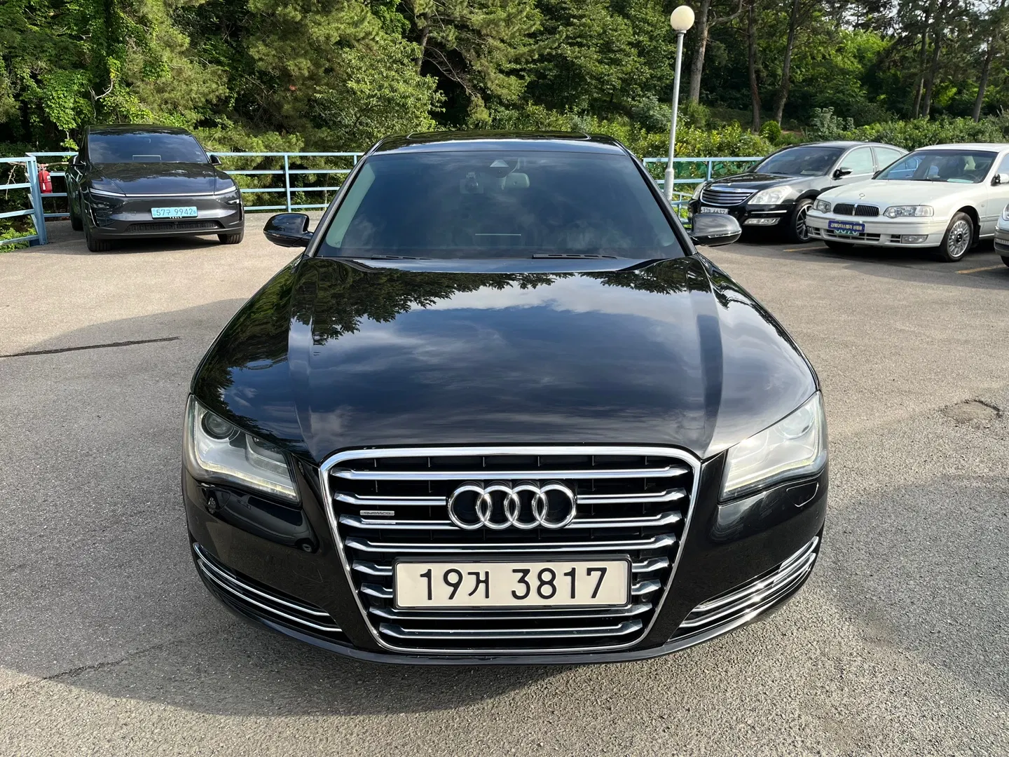 Audi A8 3.0 TFSI Quattro LWB 2011 — photo 1 sur 26