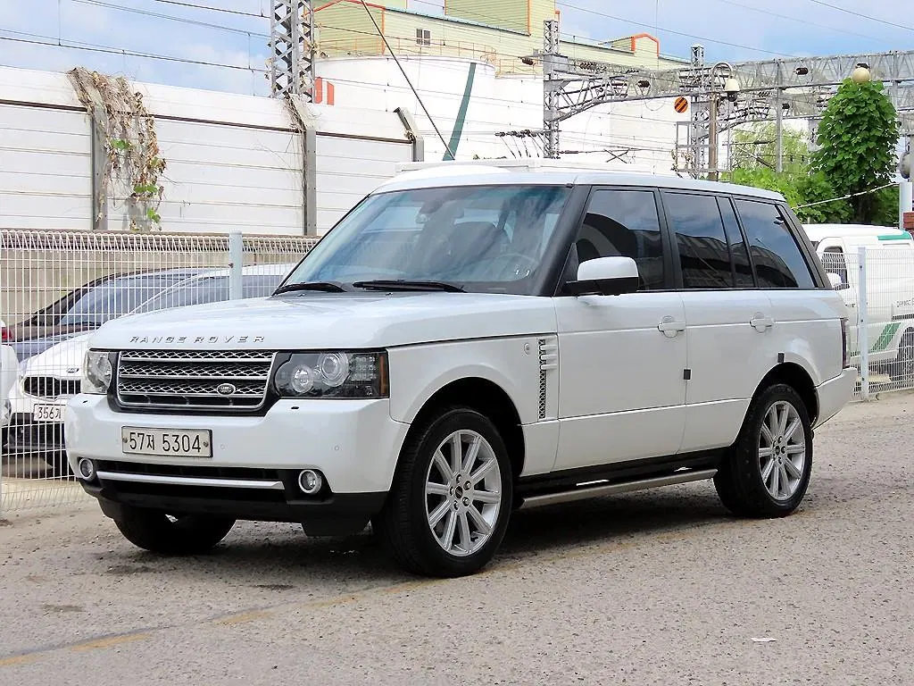 Land Rover Range Rover V8 5.0 Supercharged 2012 — photo 1 sur 26