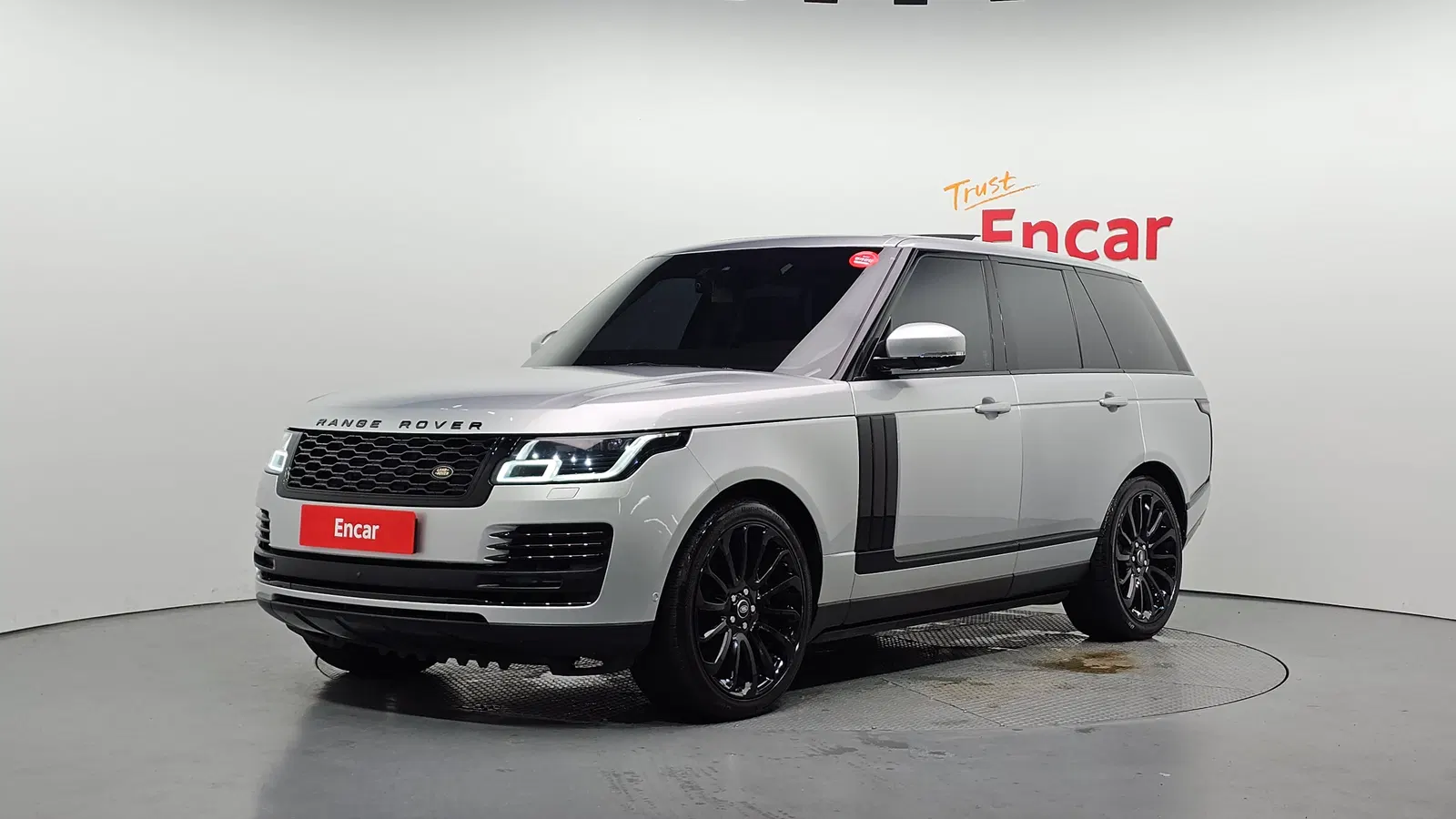Land Rover Range Rover 4e génération 4.4 SDV8 AB Diesel 2016 — photo 1 sur 20