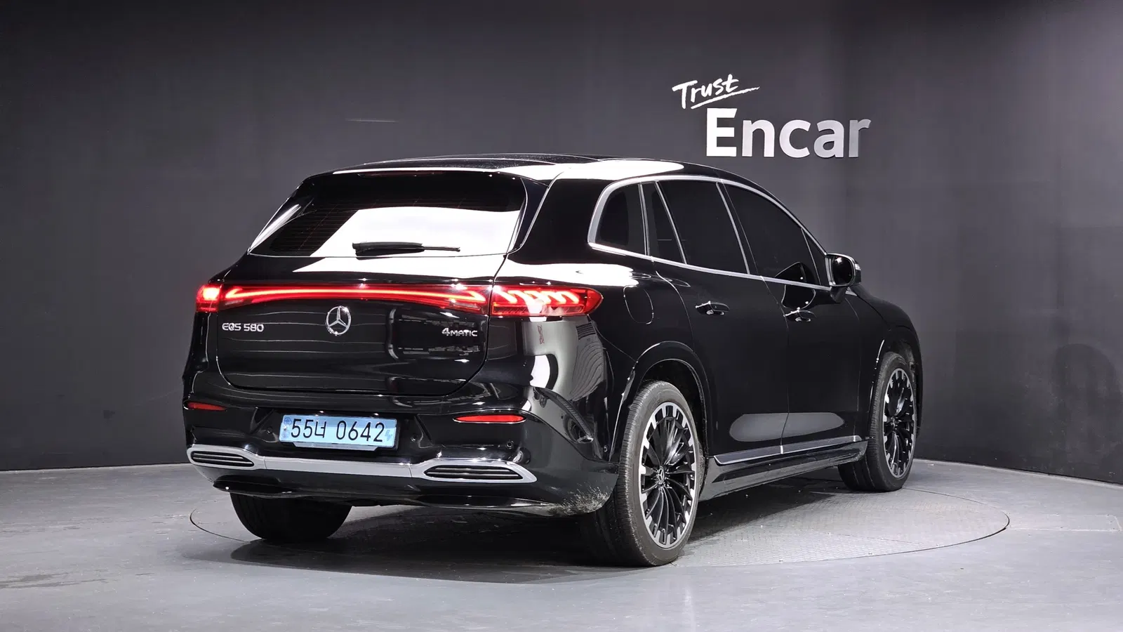 Mercedes-Benz EQS EQS580 4MATIC SUV (X296) 2023 — photo 1 sur 33