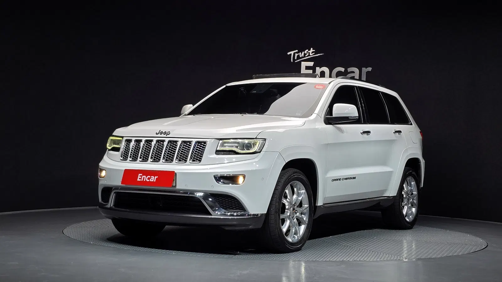 Jeep Grand Cherokee 3.0 Diesel Overland Summit 2015 — photo 1 sur 20
