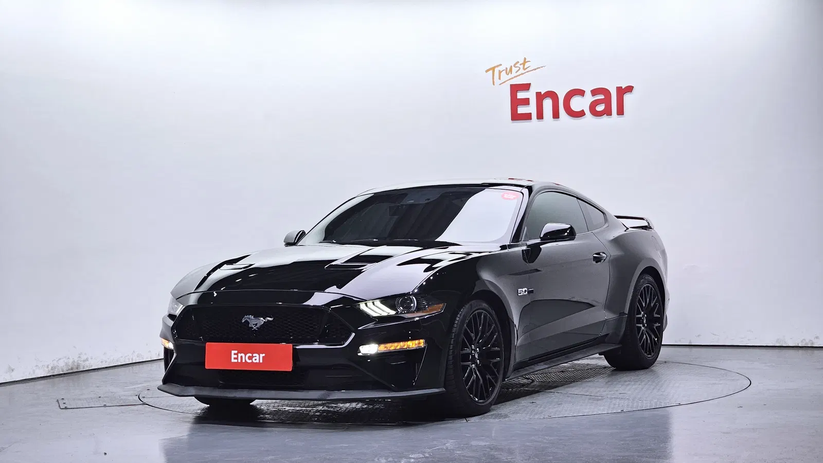 Ford Mustang GT Coupé 2019 — photo 1 sur 36