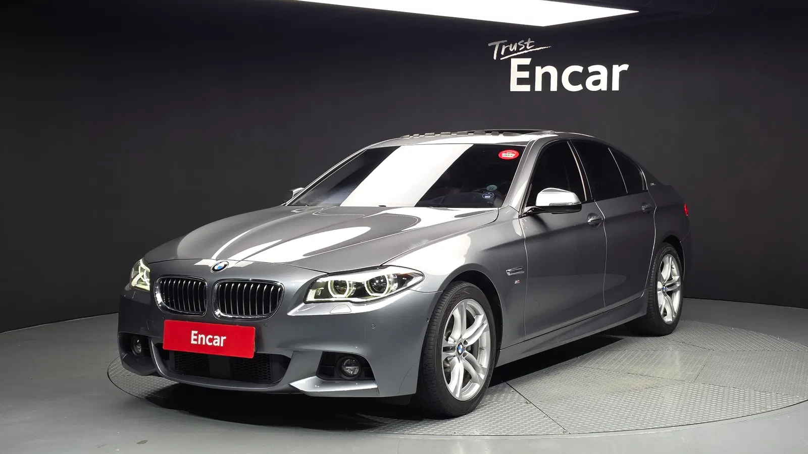 BMW Série 5 (F10) 528i M Aero Dynamic 2016 — photo 1 sur 20
