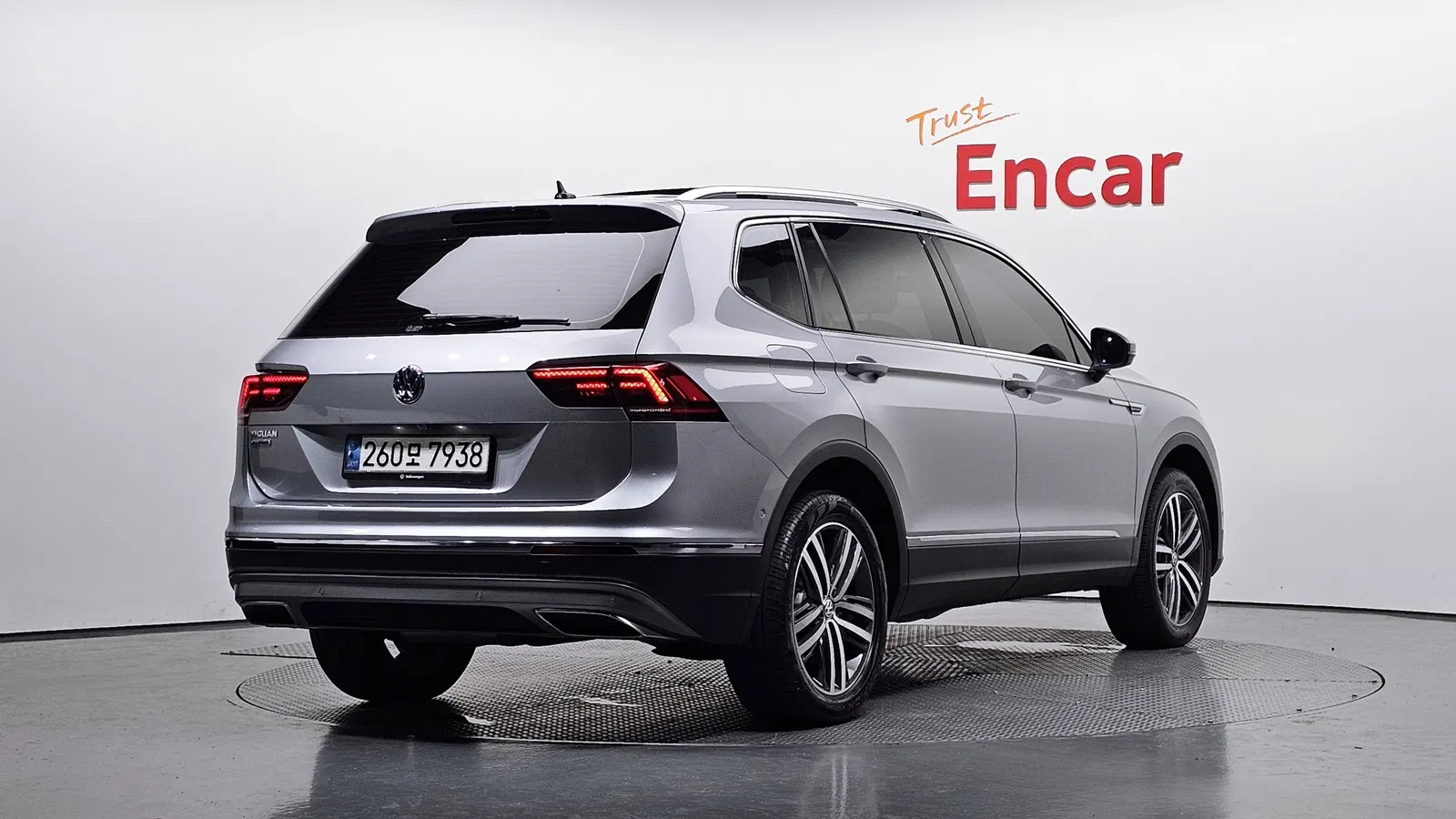 Volkswagen Tiguan Allspace 2.0 TDI Prestige 2020 — photo 1 sur 32