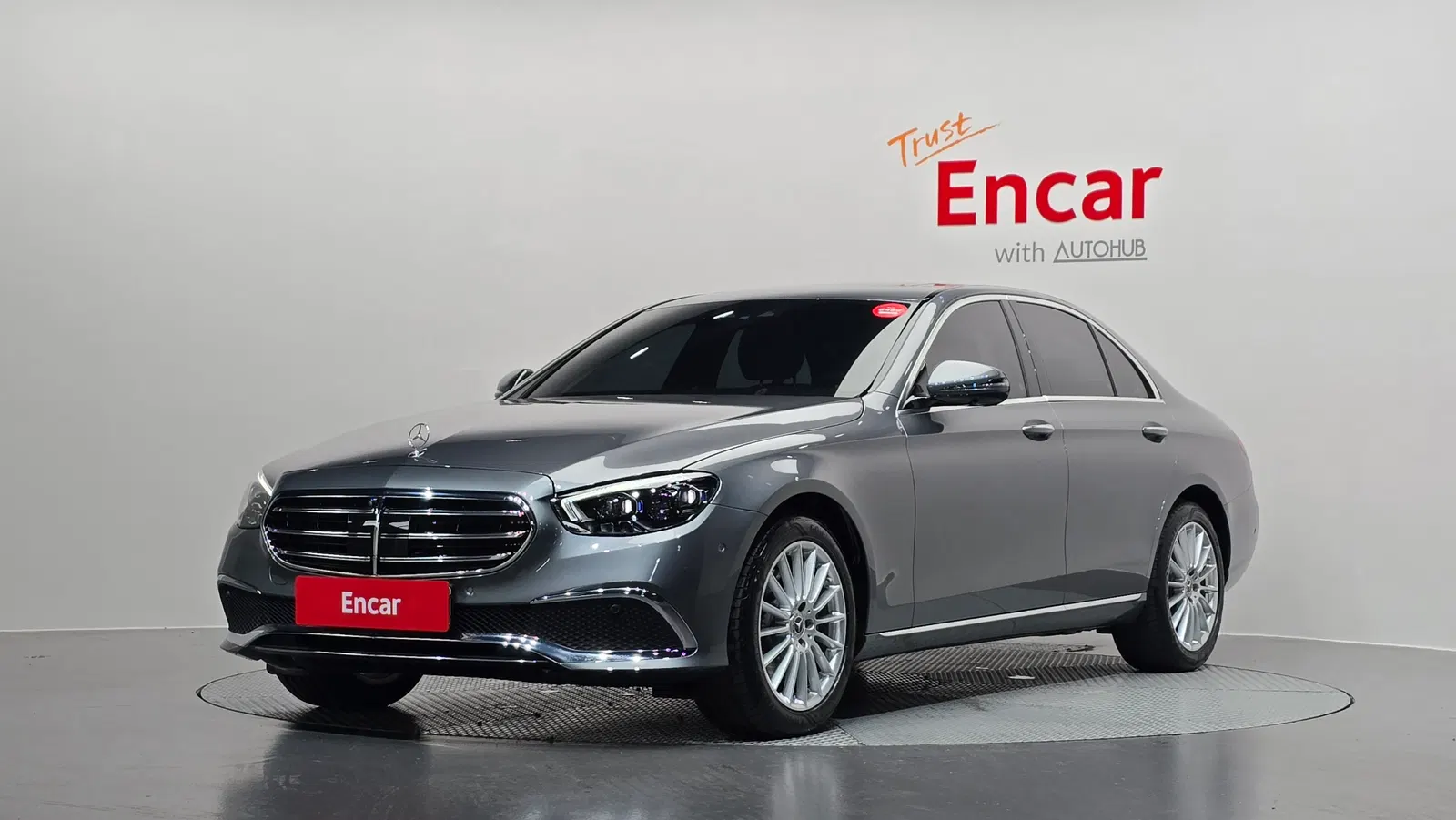 Mercedes-Benz Classe E E250 Exclusive (W213) 2022 — photo 1 sur 38