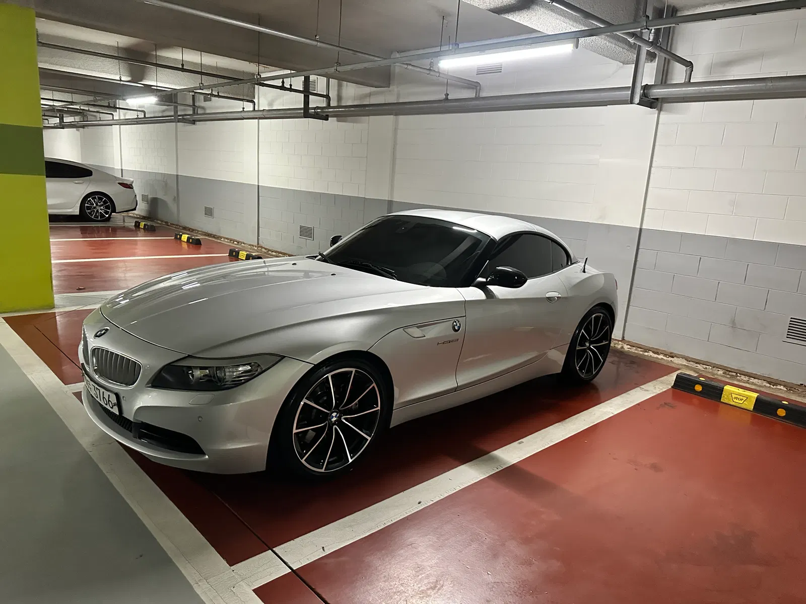 BMW Z4 (E89) sDrive 35i 2010 — photo 1 sur 10