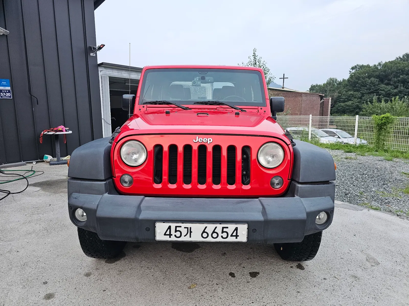 Jeep Wrangler (JK) 3.6 Sport 2 portes 2017 — photo 1 sur 26