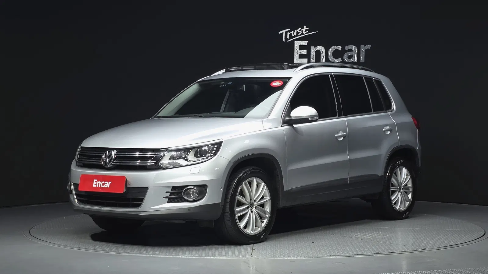 Volkswagen Tiguan 2.0 TDI Premium 2013 — photo 1 sur 20