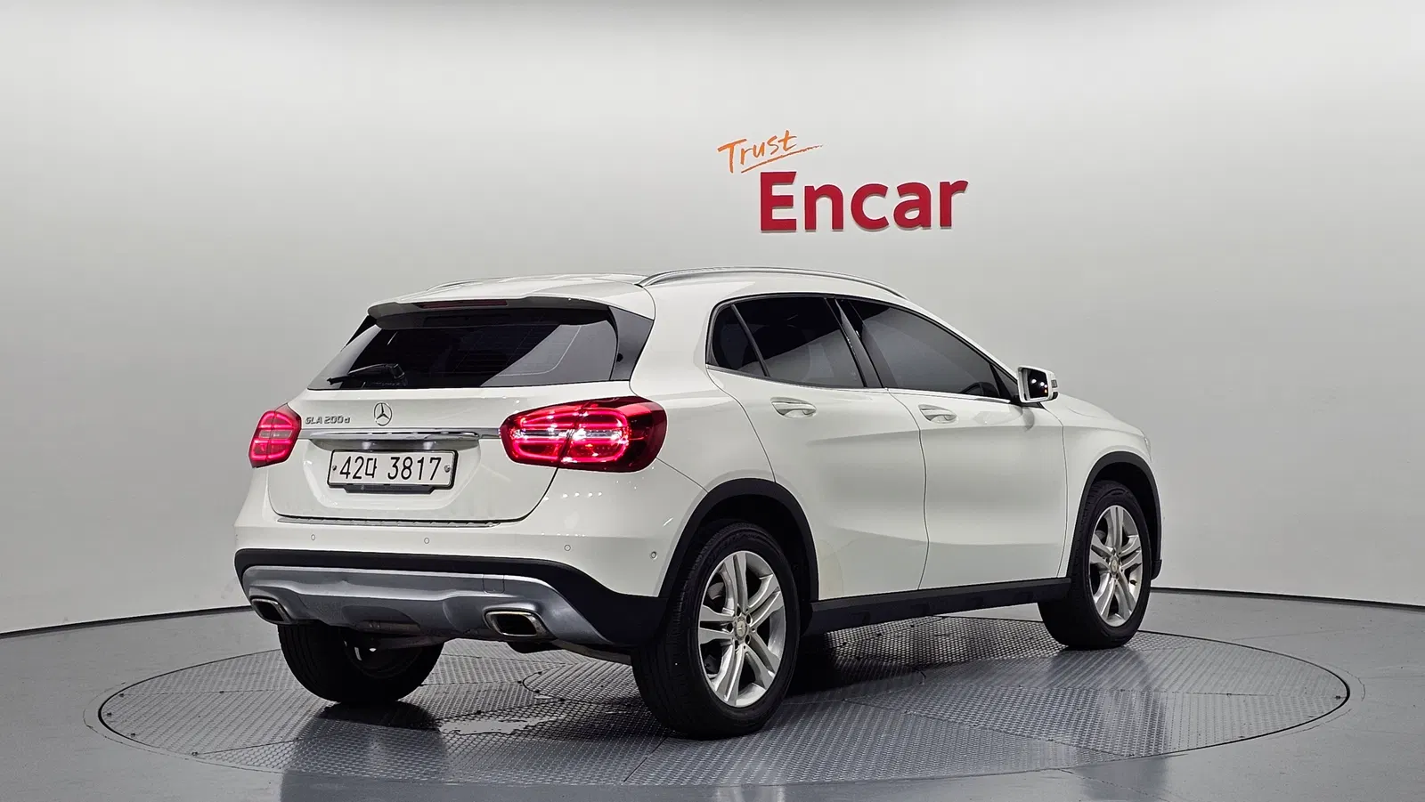 Mercedes-Benz GLA GLA200 d (X156) 2017 — photo 1 sur 30