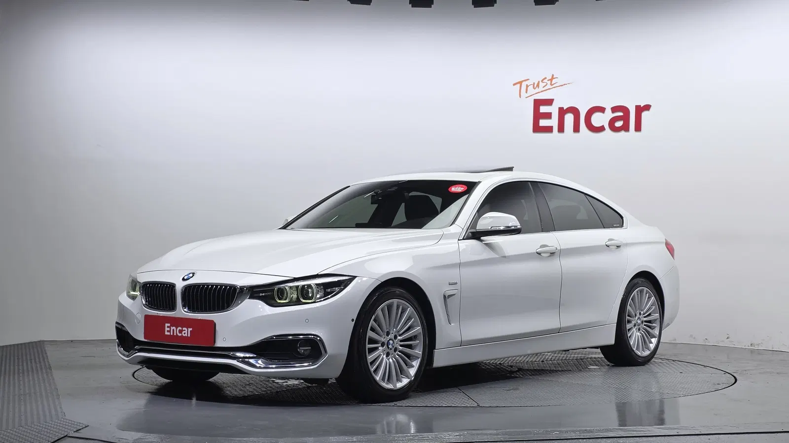 BMW Série 4 (F32) 420i Luxury GranCoupé 2018 — photo 1 sur 43