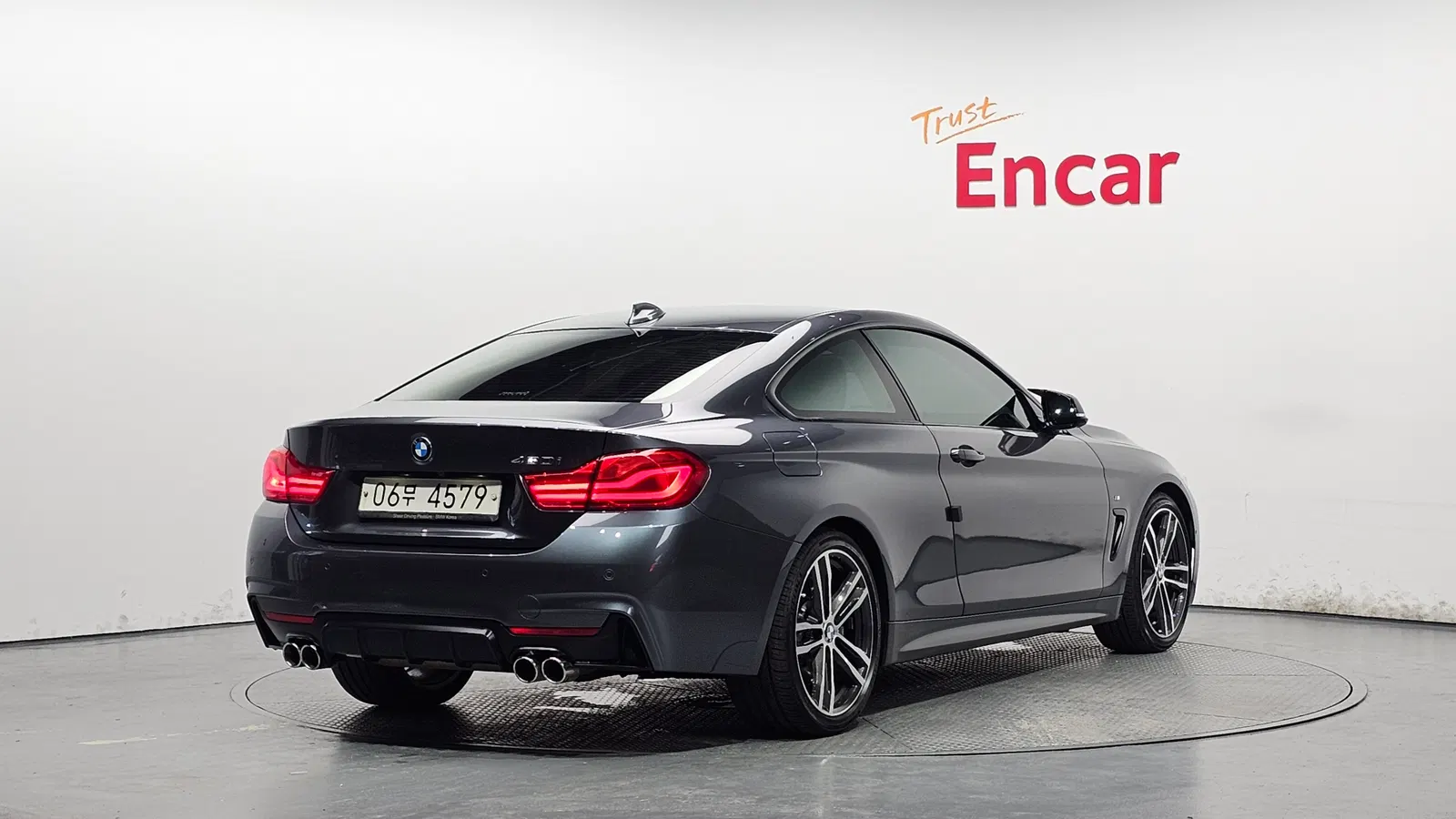 BMW Série 4 (F32) 430i M Sport Coupé 2018 — photo 1 sur 37