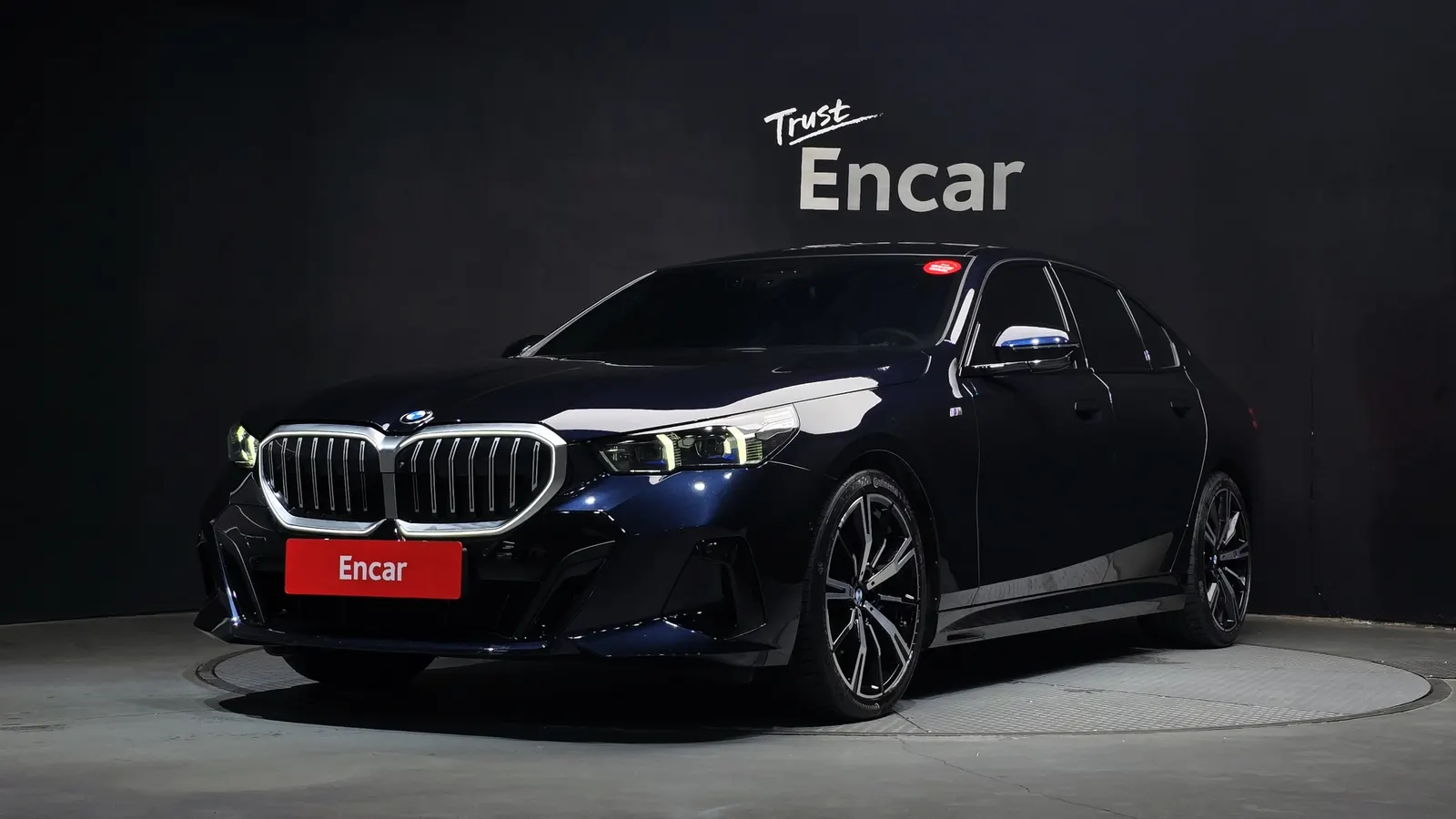 BMW Série 5 (G60) 530i xDrive M Sport 2024 — photo 1 sur 34