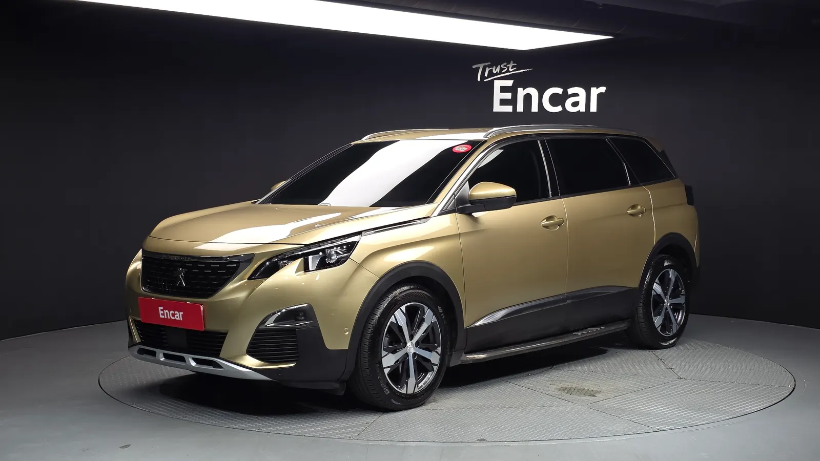 Peugeot 5008 2e génération 1.6 BlueHDi Allure 2018 — photo 1 sur 30