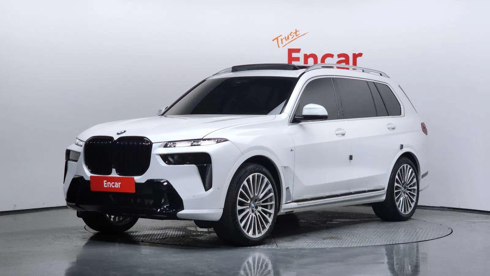 BMW X7 (G07) xDrive 40i Design Pure Excellence 7 places 2021 — photo 1 sur 20