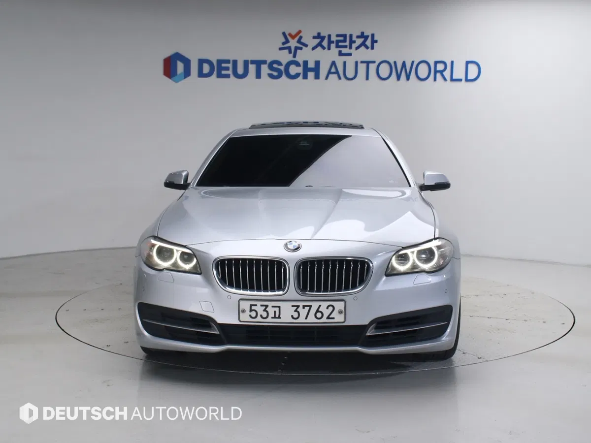 BMW Série 5 (F10) 520d xDrive 2015 — photo 1 sur 26