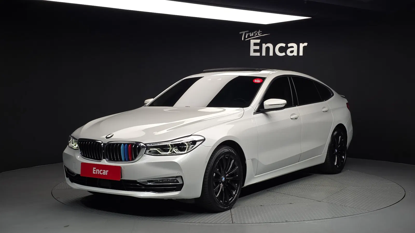 BMW Série 6 GT (G32) 620d xDrive Luxury 2019 — photo 1 sur 31