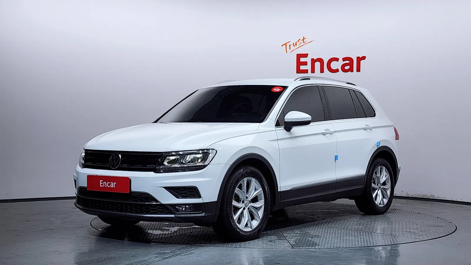 Volkswagen Tiguan 2e génération 2.0 TDI Premium 2020 — photo 1 sur 36