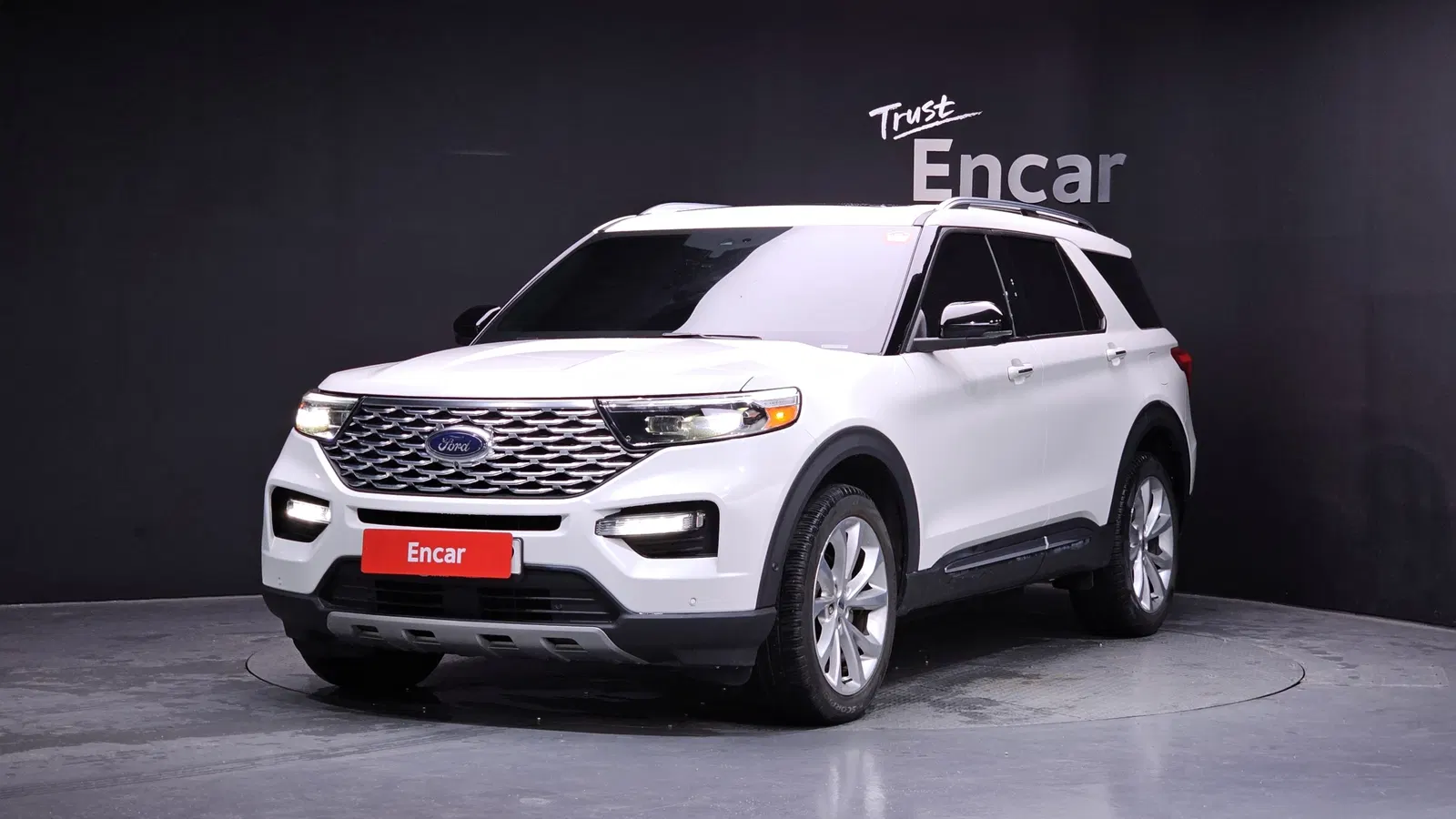 Ford Explorer 6e génération 3.0 Platinum 4WD 2022 — photo 1 sur 37