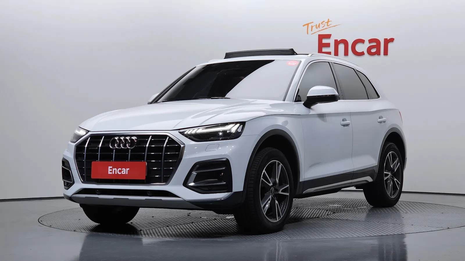 Audi Q5 (FY) 40 TDI Quattro 2022 — photo 1 sur 32