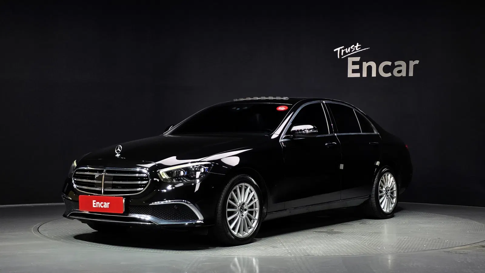 Mercedes-Benz Classe E E250 Exclusive (W213) 2021 — photo 1 sur 20