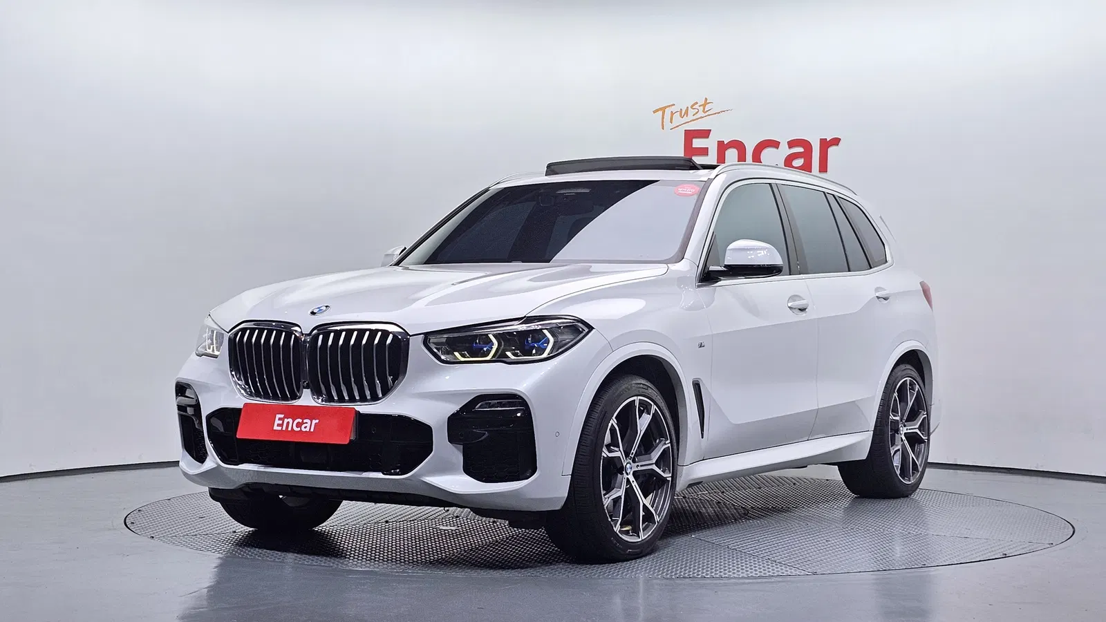 BMW X5 (G05) xDrive 40i M Sport 2021 — photo 1 sur 32