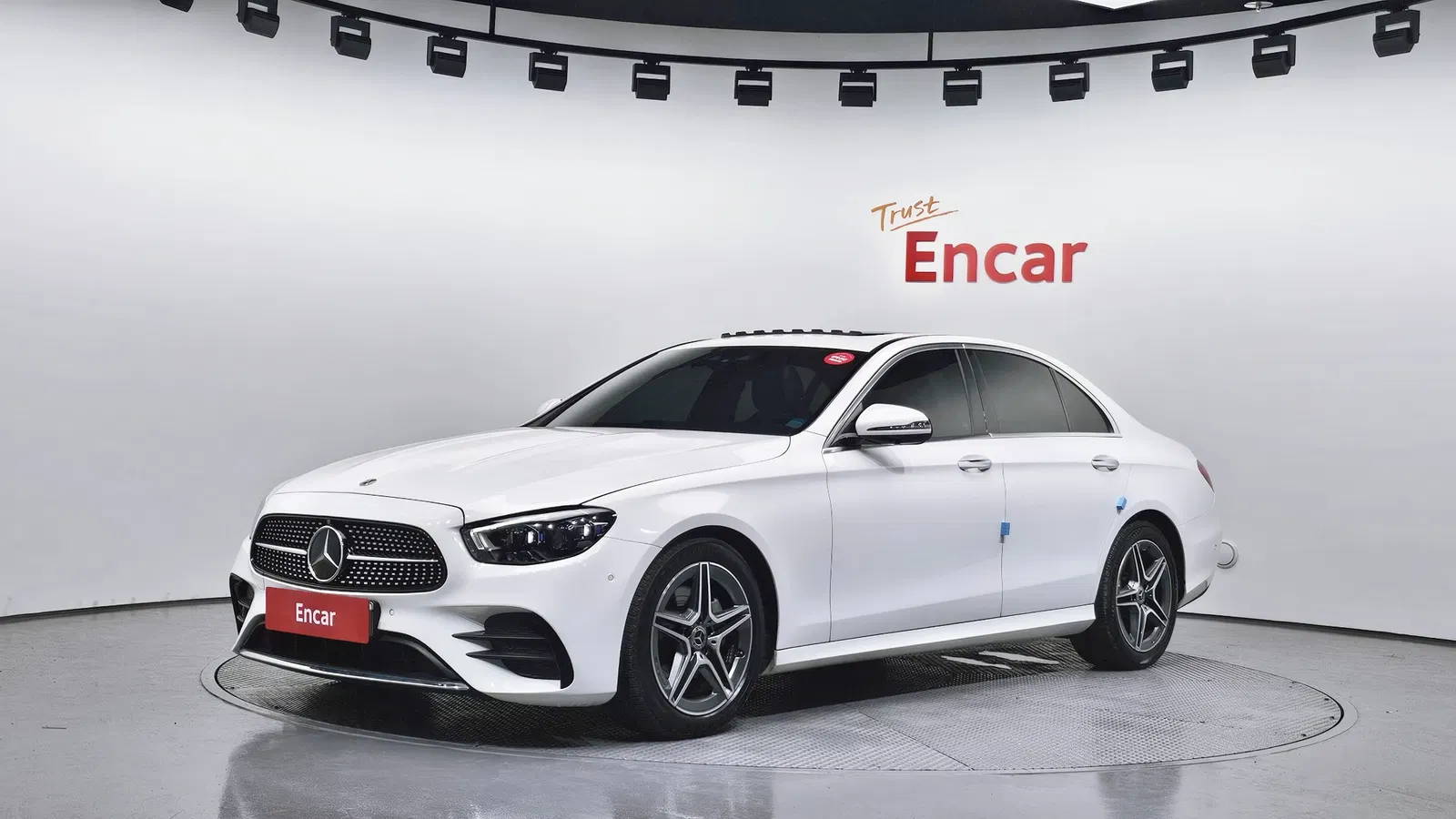 Mercedes-Benz Classe E AMG Line · E250 (W213) 2023 — photo 1 sur 30