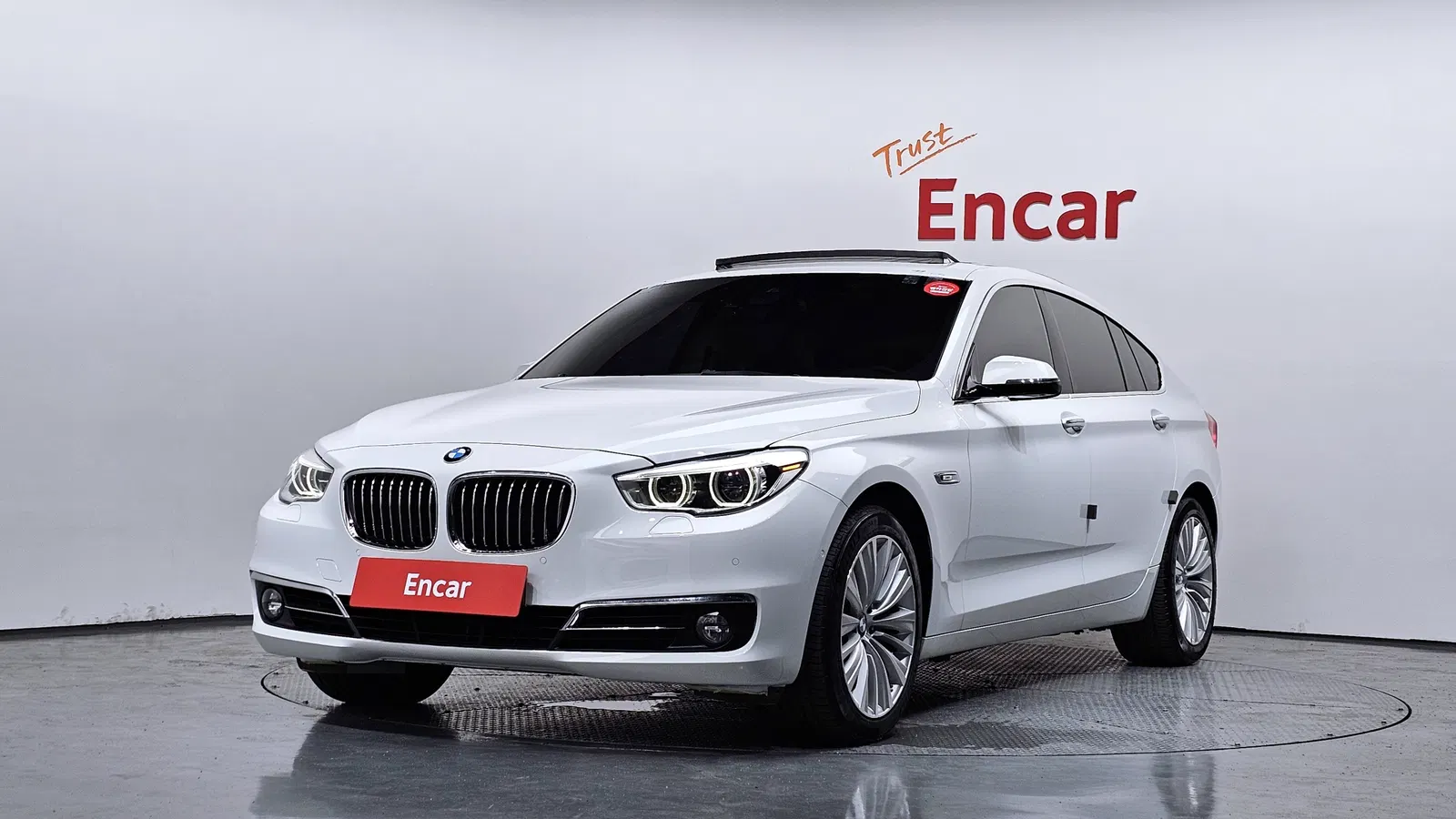 BMW Série 5 GT (F07) GT xDrive 2016 — photo 1 sur 26