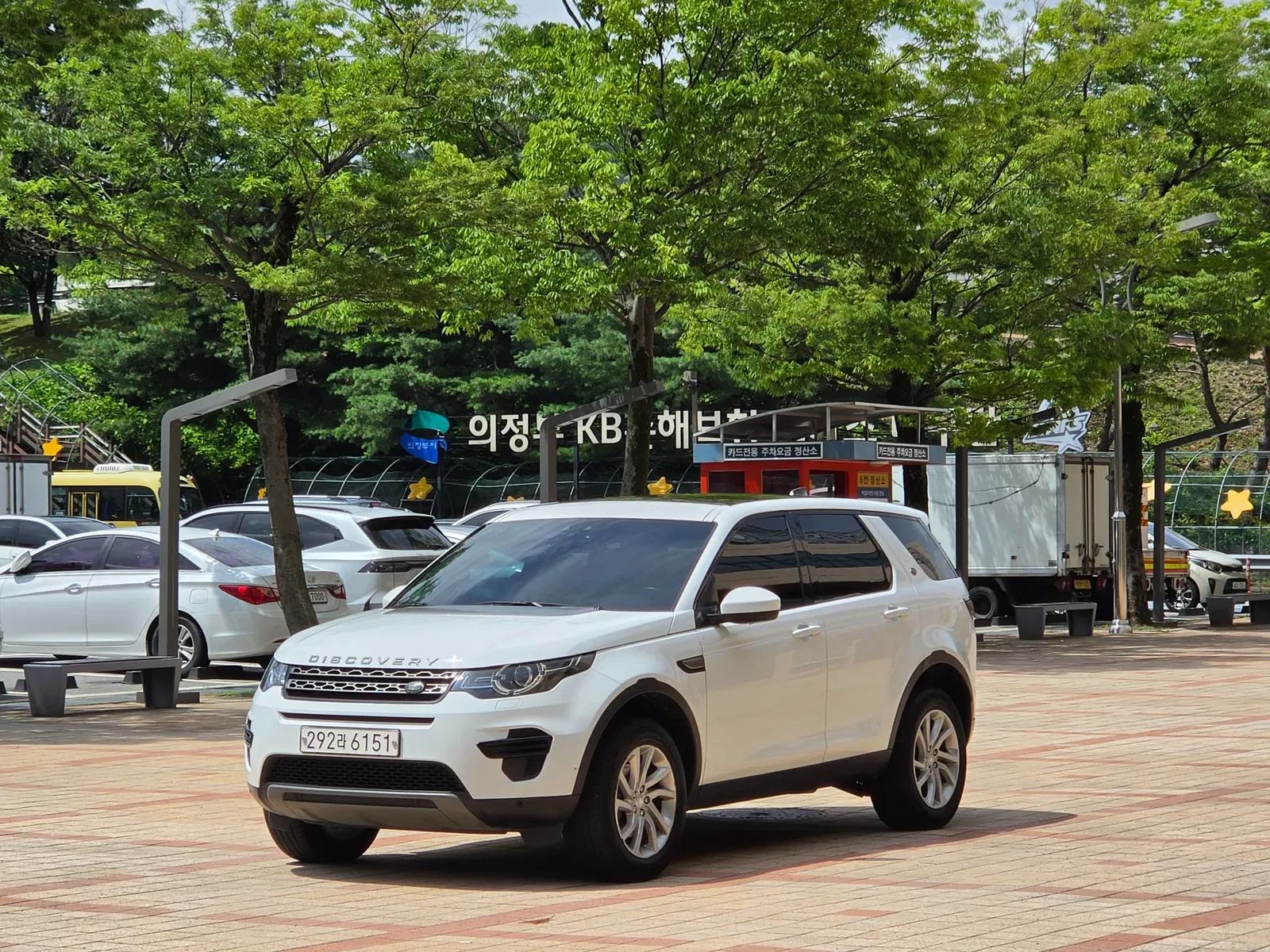 Land Rover Discovery Sport 2.0 TD4 SE 2019 — photo 1 sur 26
