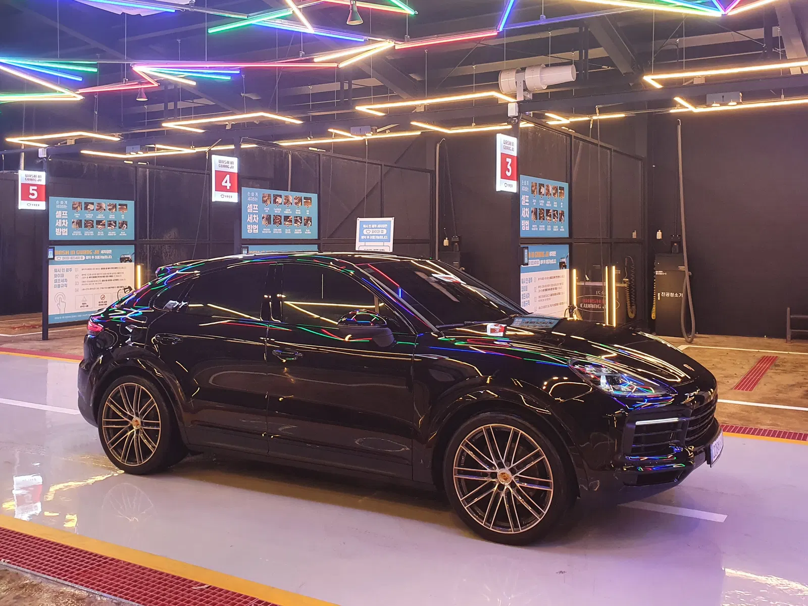 Porsche Cayenne (PO536) 3.0 Coupé 2020 — photo 1 sur 26