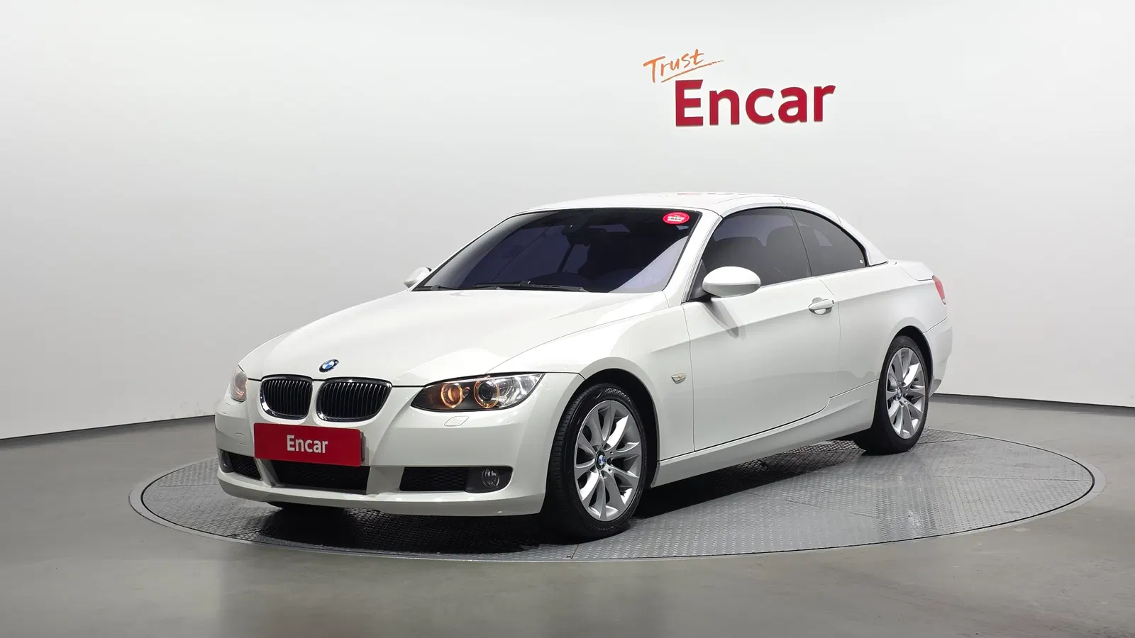 BMW Série 3 (E90) 328i Convertible 2008 — photo 1 sur 26