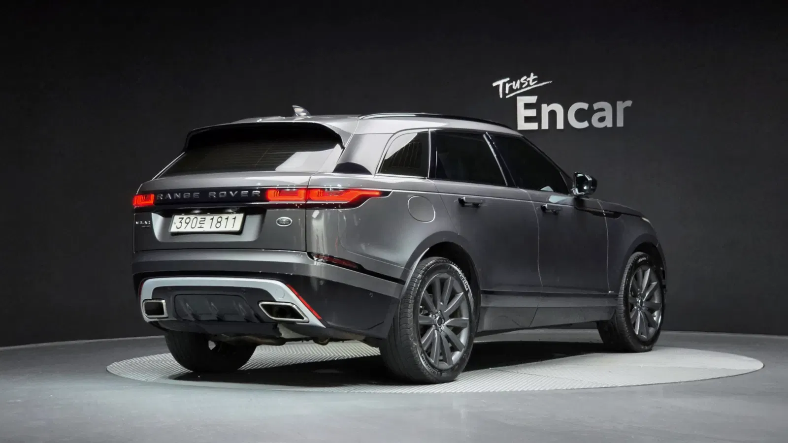 Land Rover Range Rover Velar 3.0 D300 R-Dynamic HSE 2019 — photo 1 sur 44